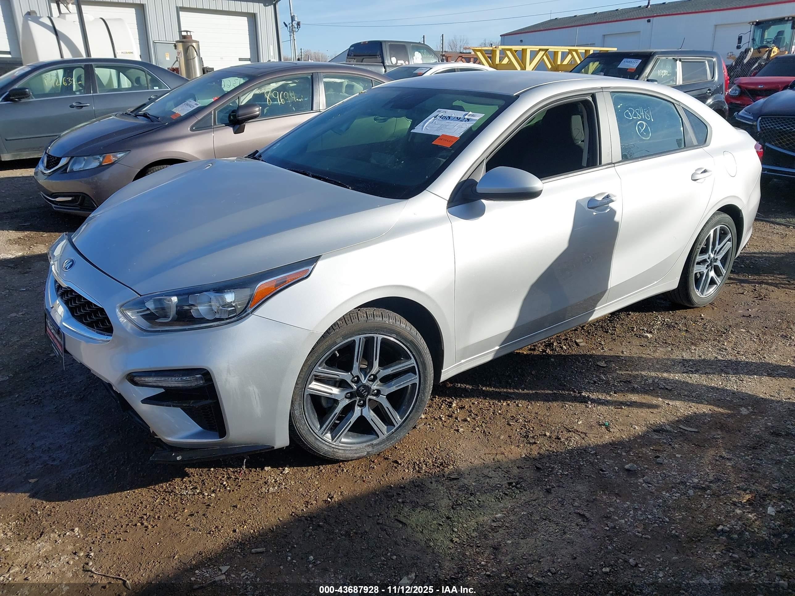 KIA FORTE image 2