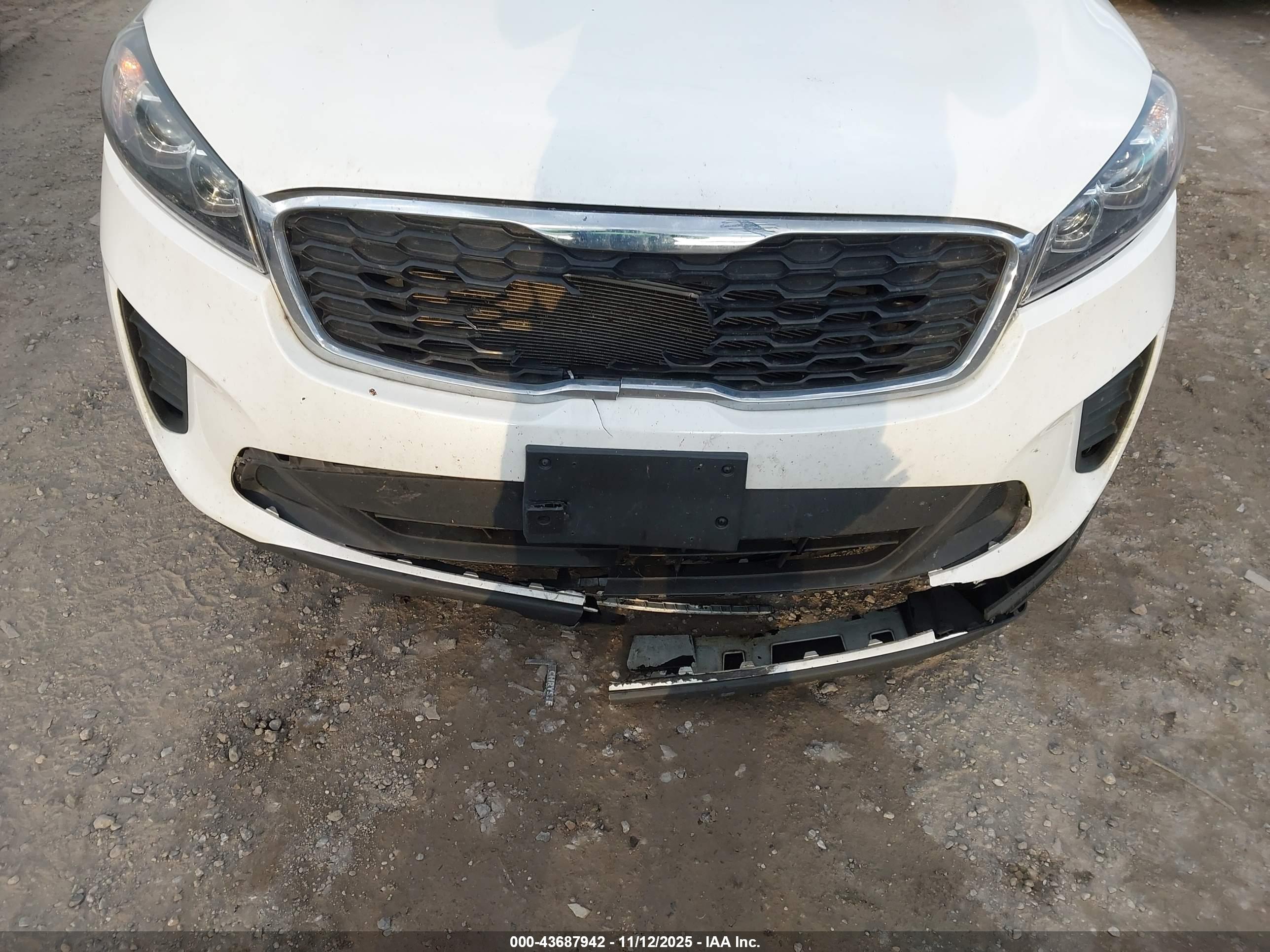 KIA SORENTO image 6