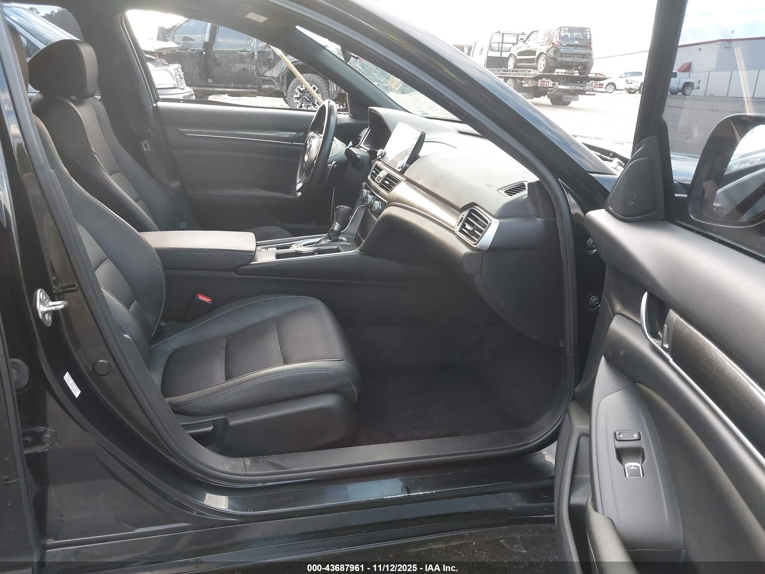 HONDA ACCORD image 5