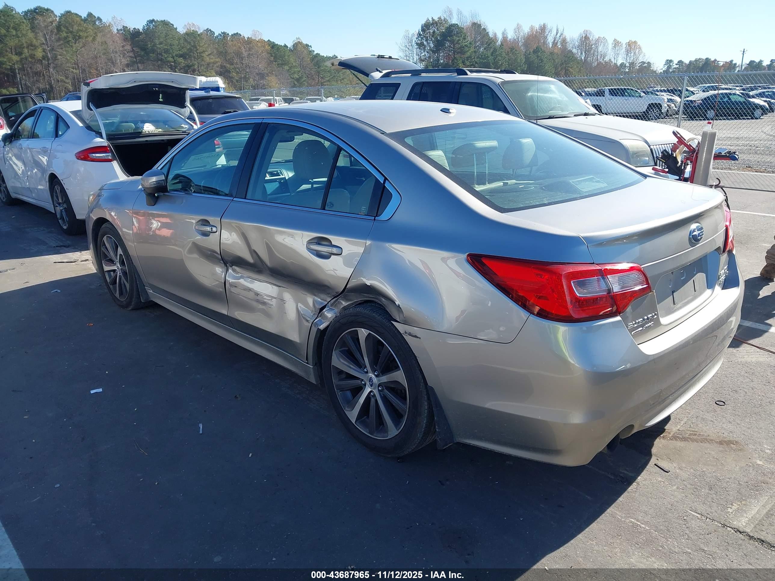 SUBARU LEGACY image 3