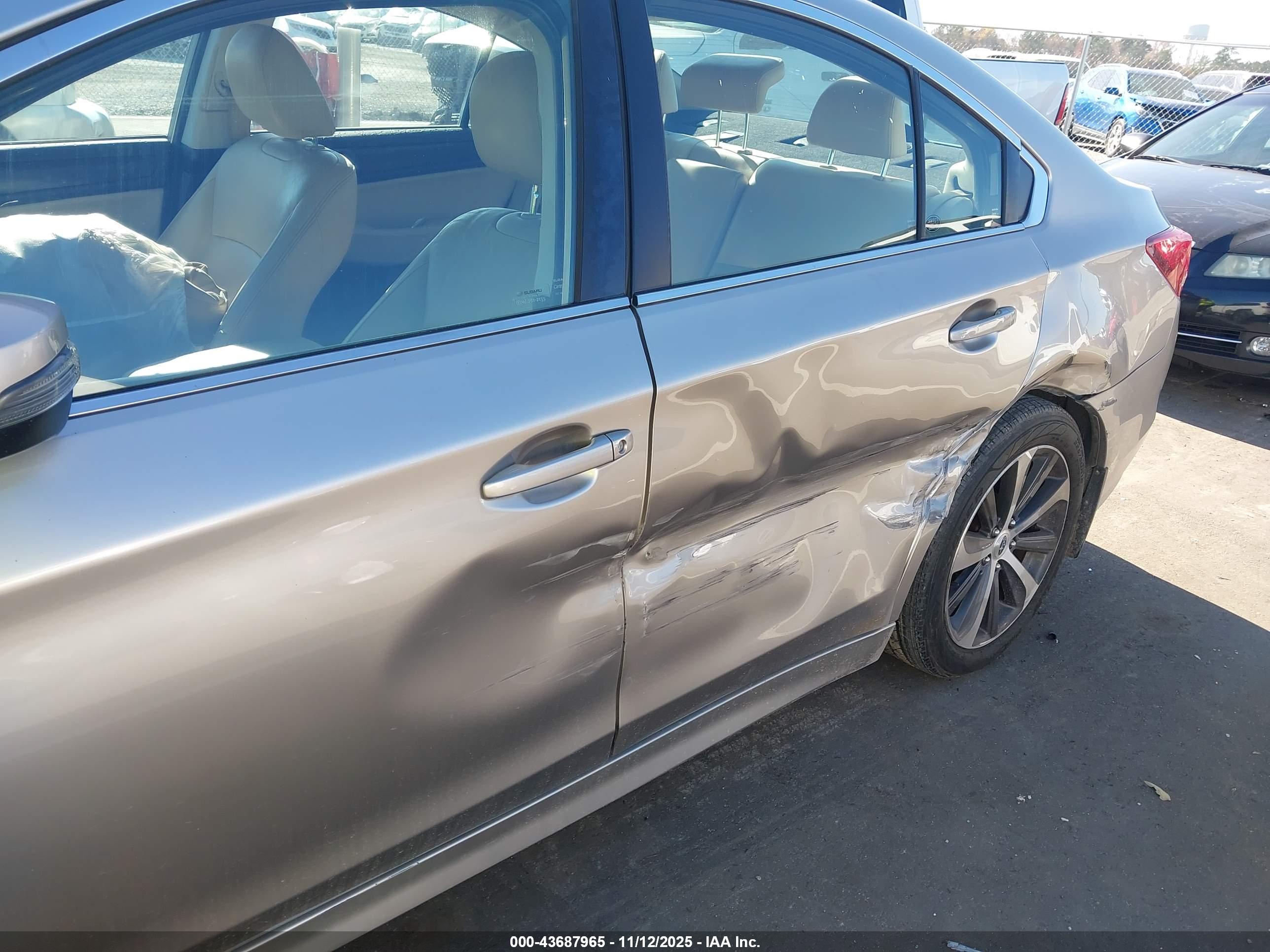 SUBARU LEGACY image 6