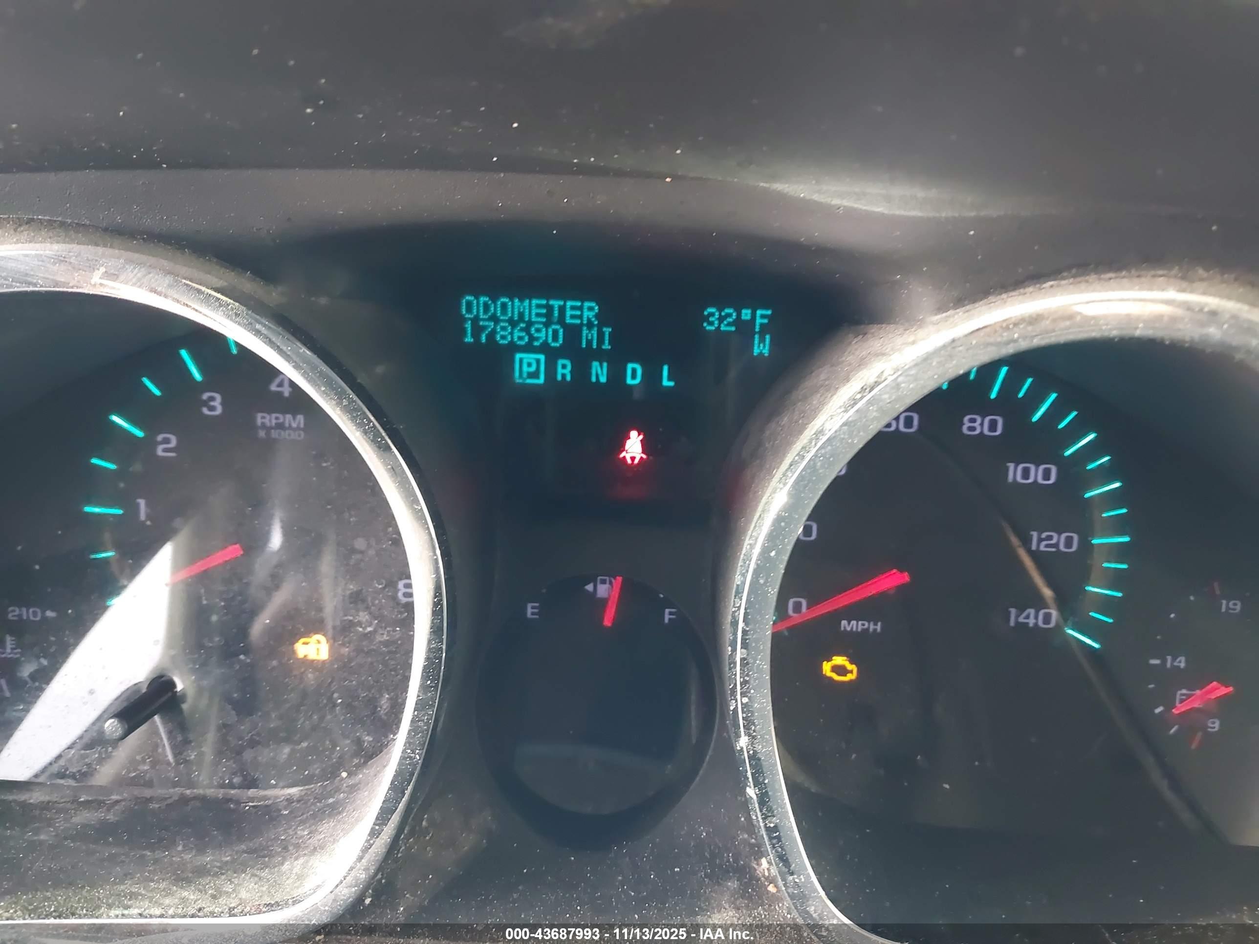 CHEVROLET TRAVERSE image 7