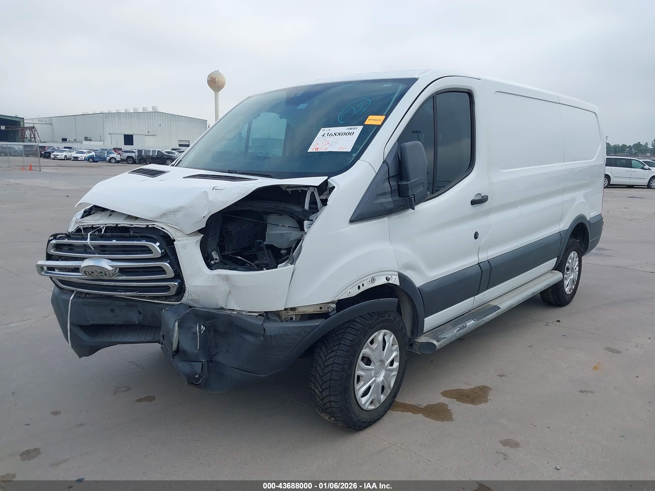 FORD TRANSIT-250 image 2