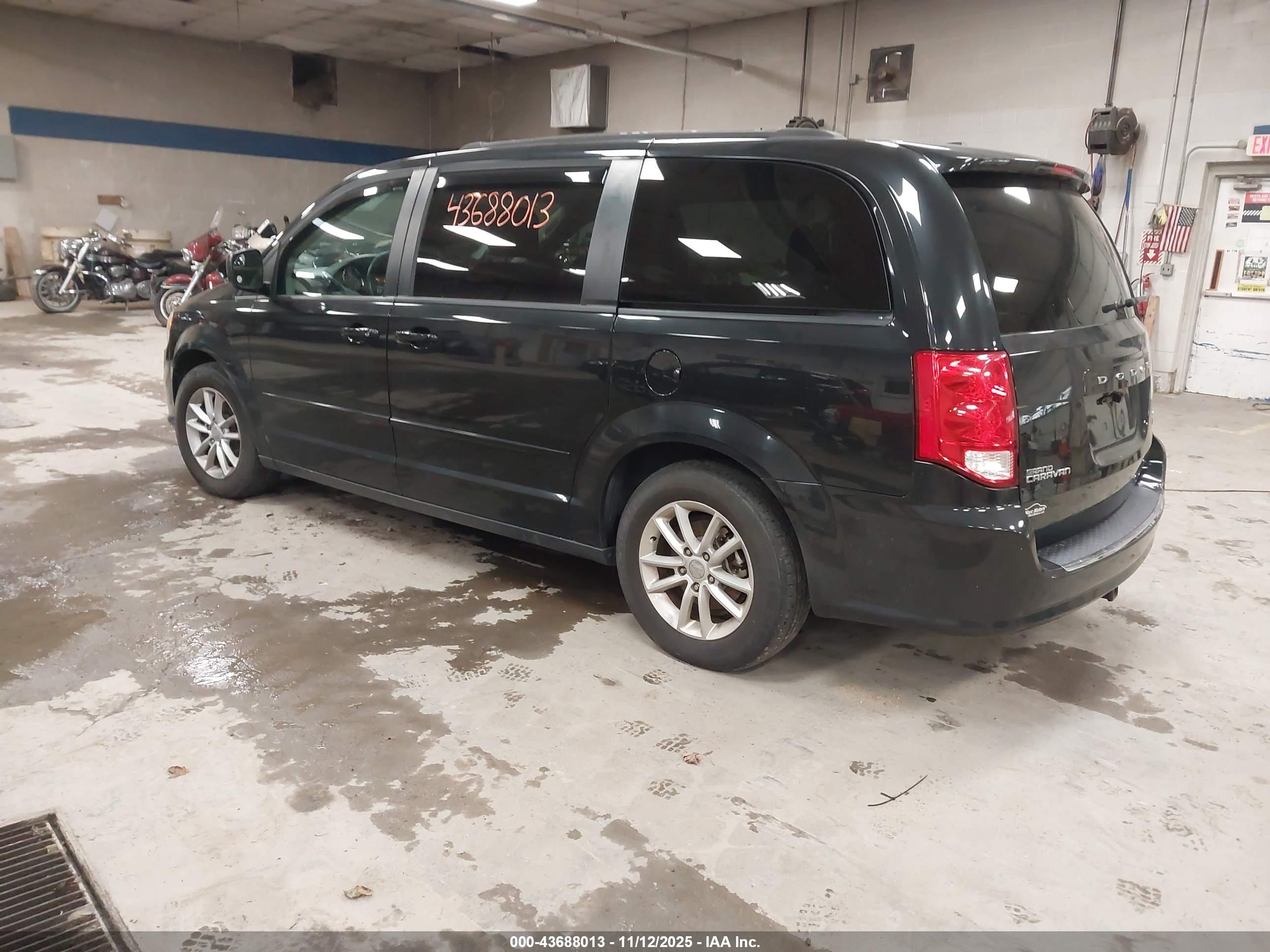 DODGE GRAND image 3
