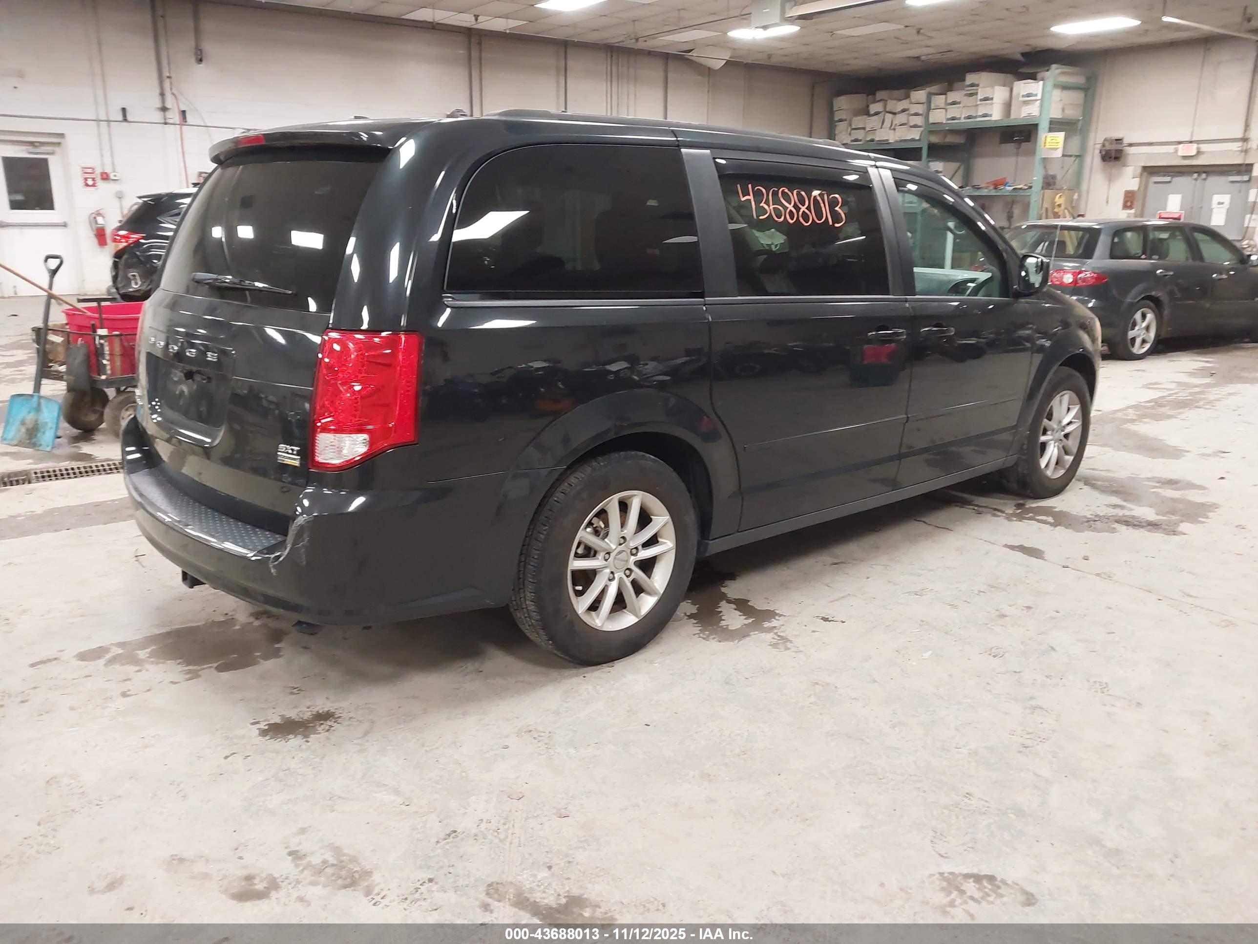 DODGE GRAND image 4