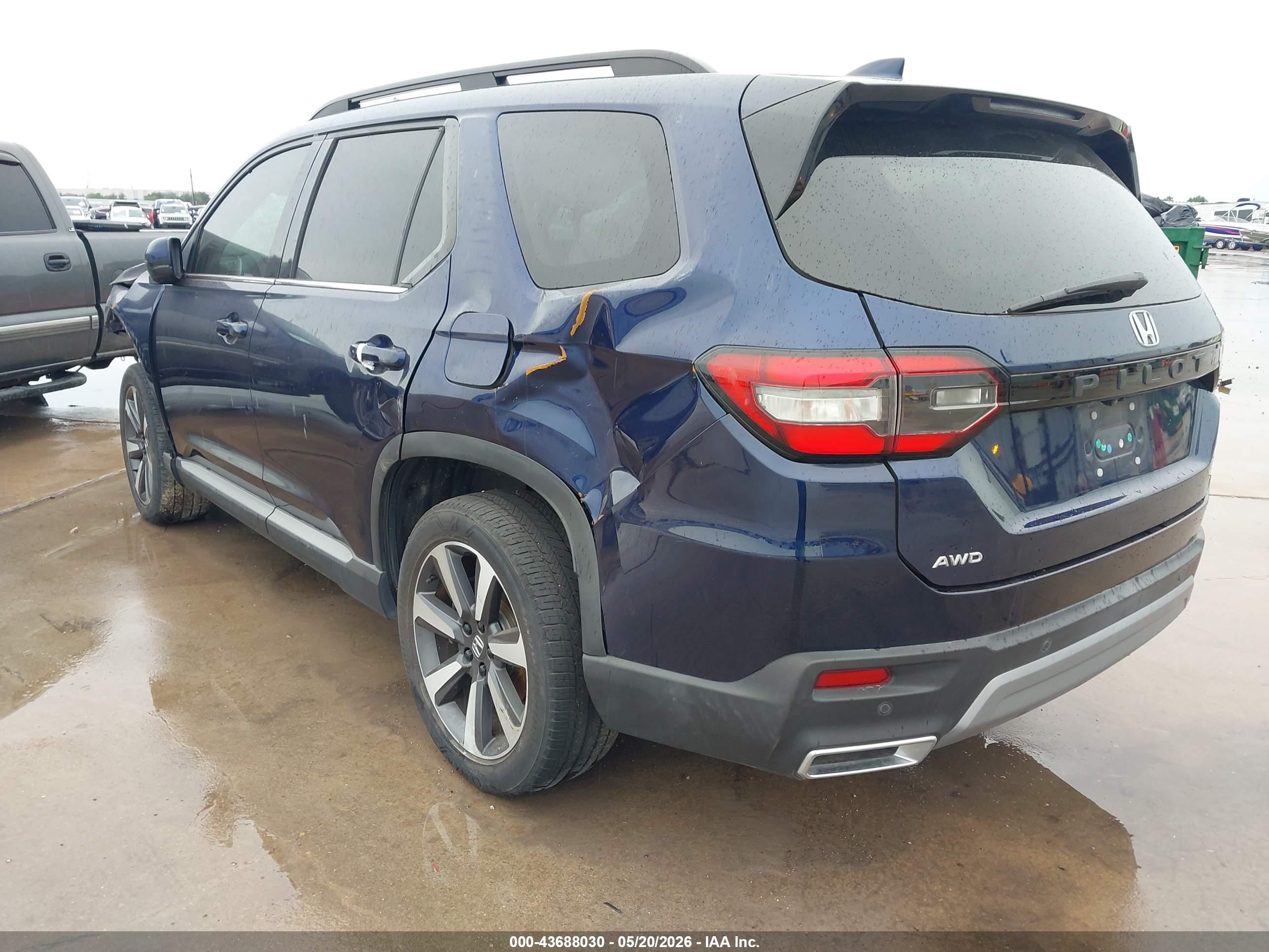 HONDA PILOT image 3