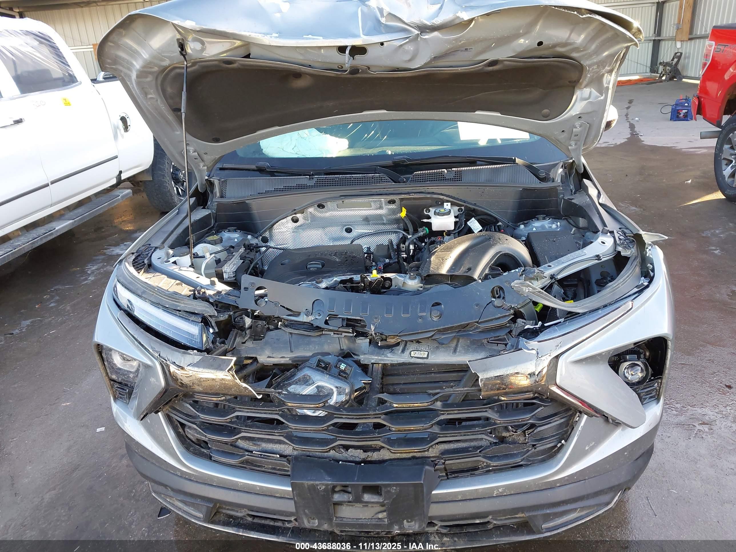 CHEVROLET TRAILBLAZER image 10