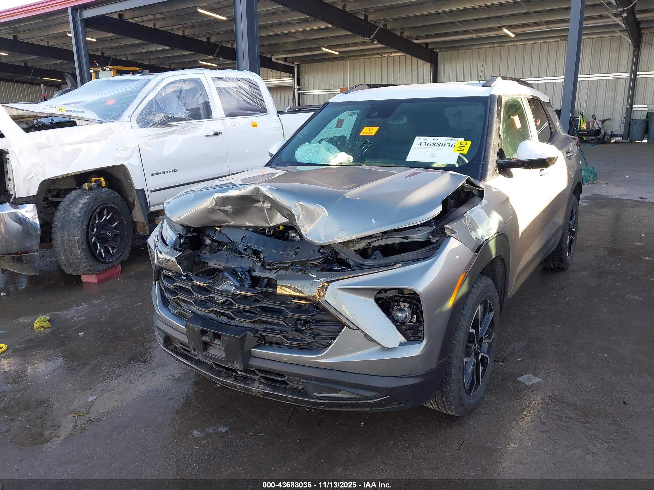 CHEVROLET TRAILBLAZER image 6