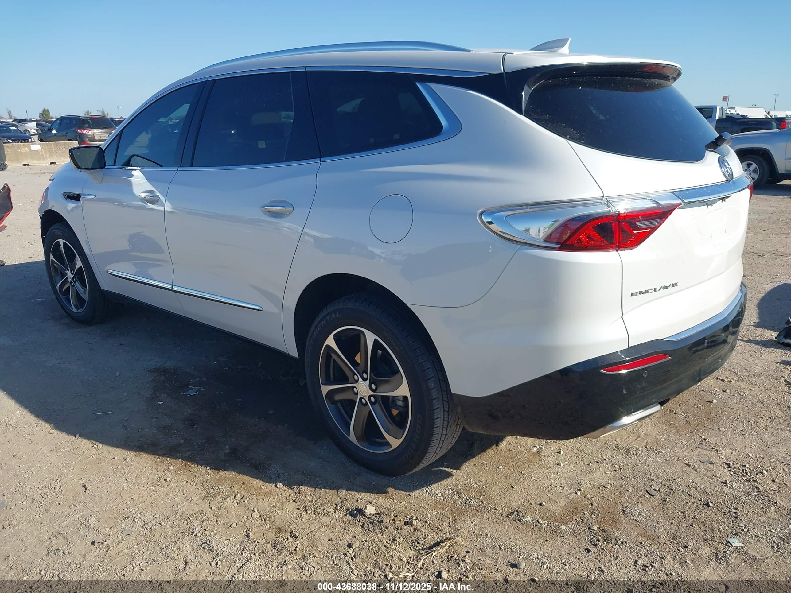 BUICK ENCLAVE image 3