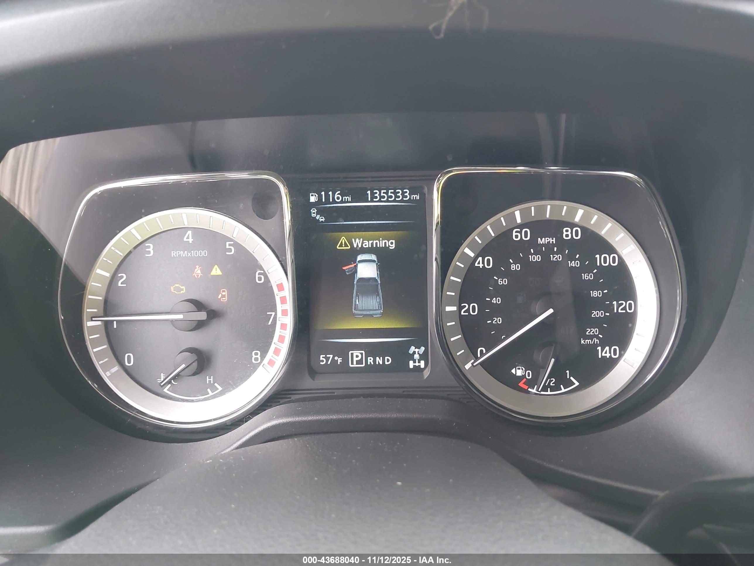 NISSAN TITAN image 7