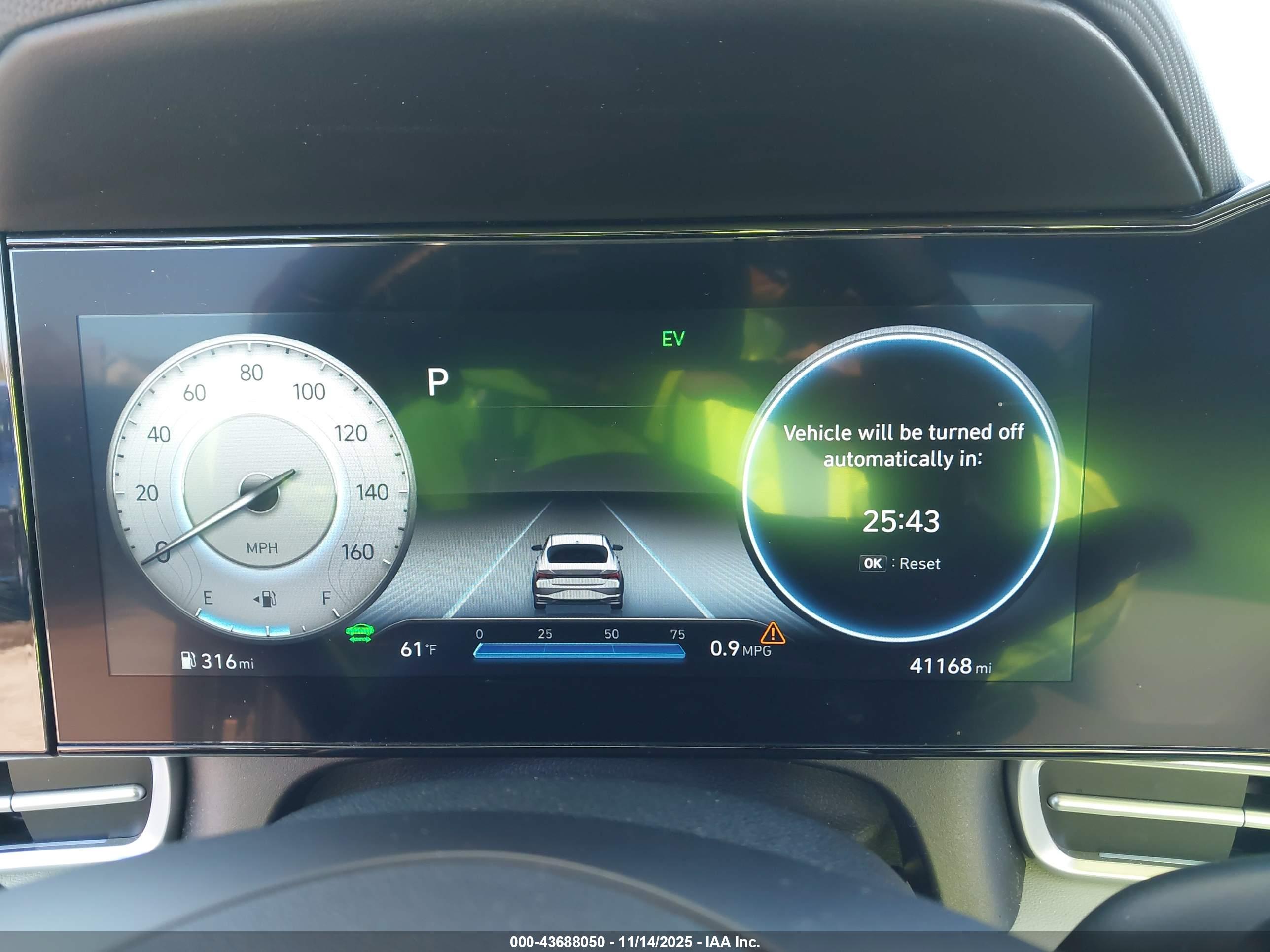 HYUNDAI ELANTRA image 7