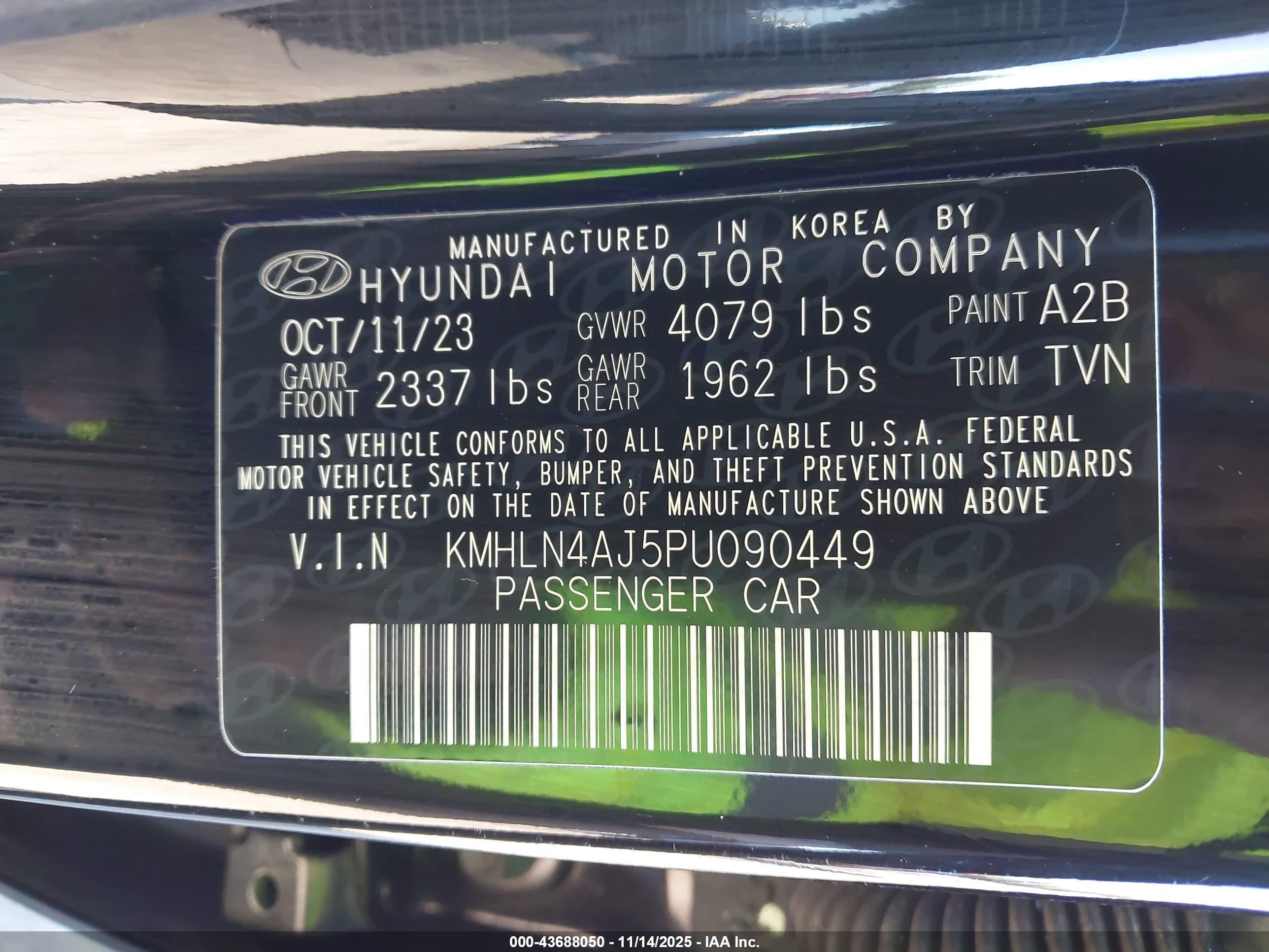 HYUNDAI ELANTRA image 9