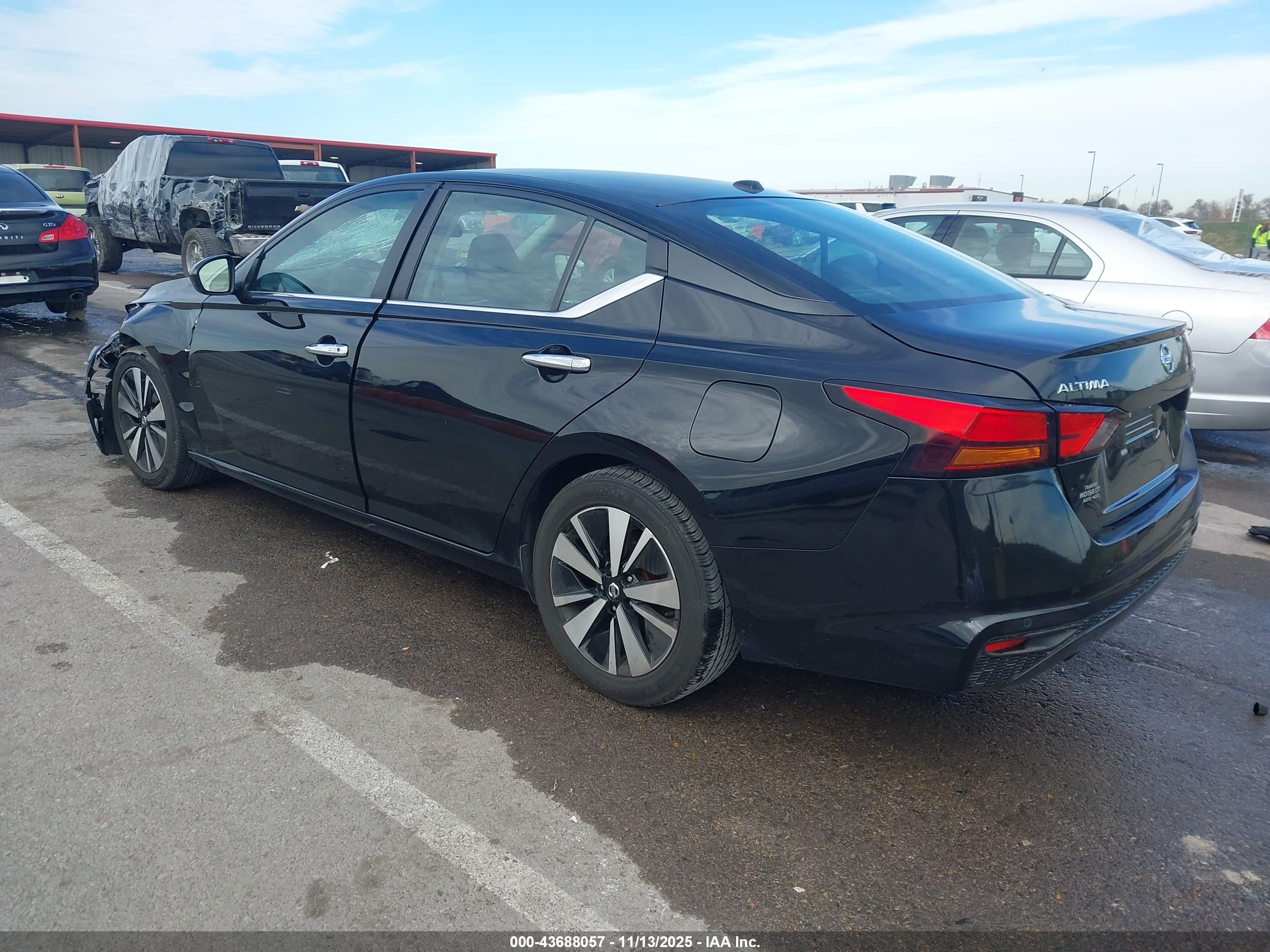 NISSAN ALTIMA image 3