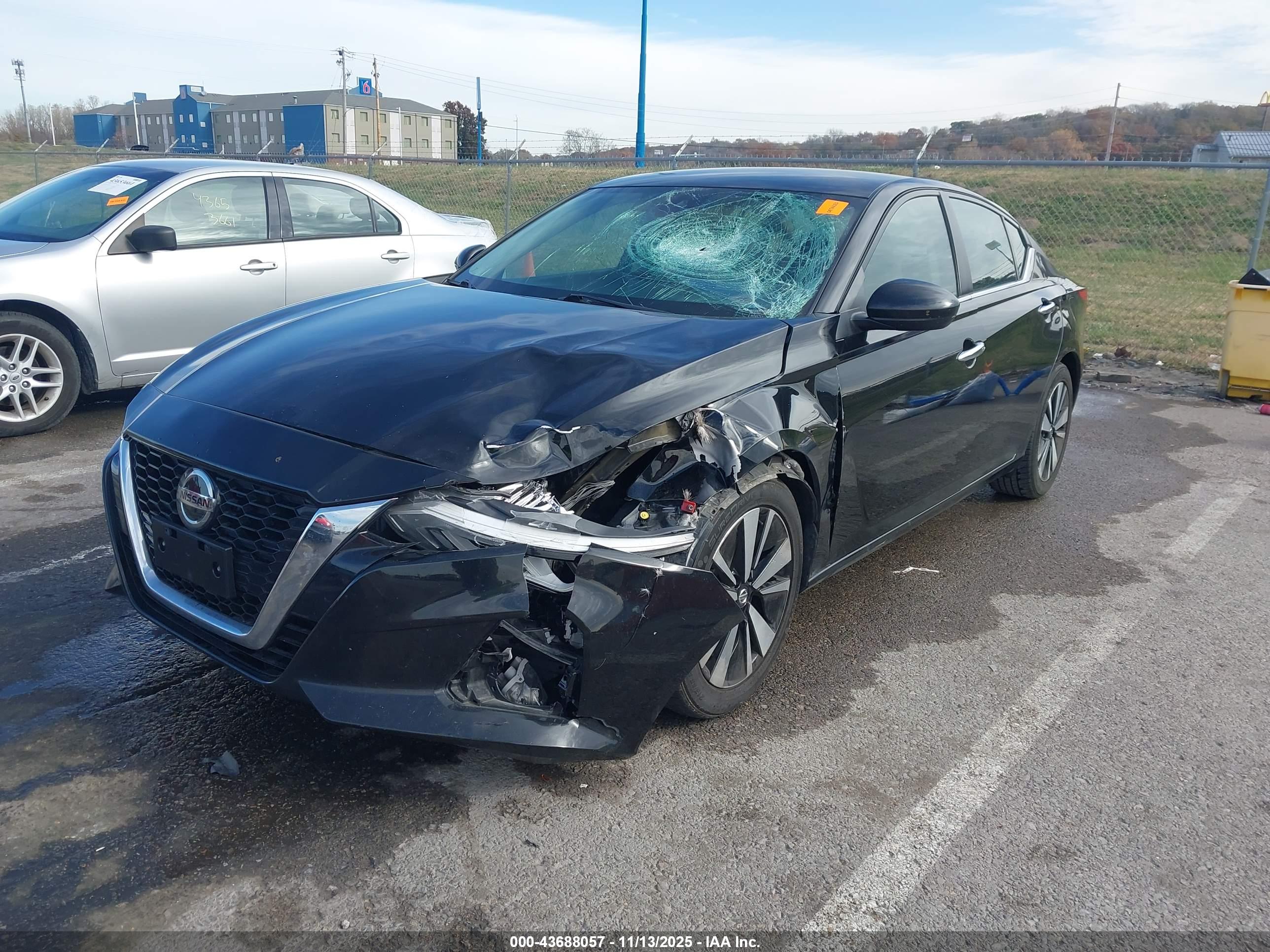 NISSAN ALTIMA image 6