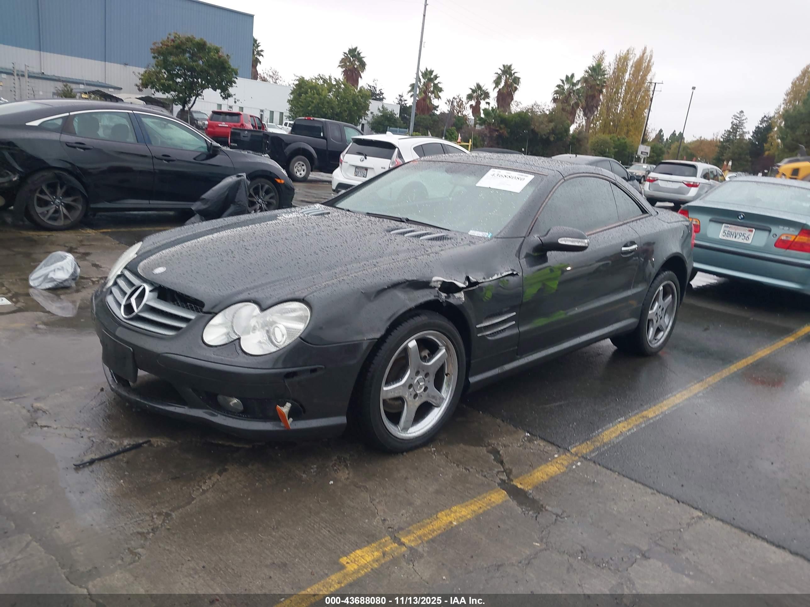 MERCEDES-BENZ SL image 2