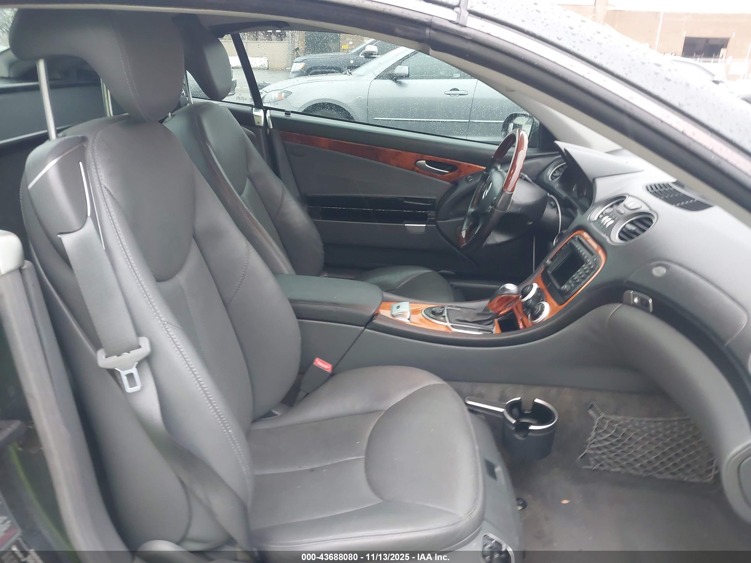 MERCEDES-BENZ SL image 5