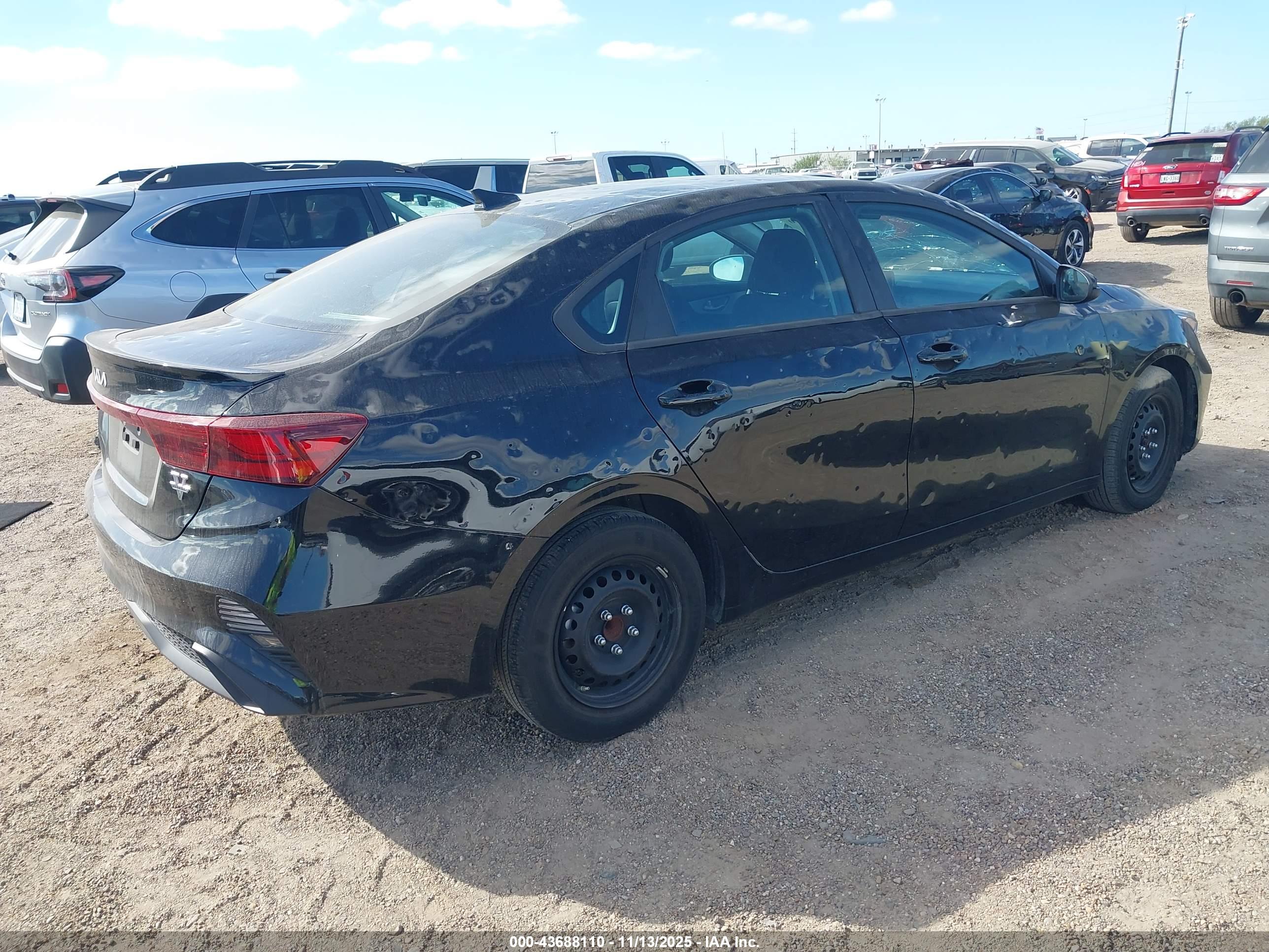 KIA FORTE image 4