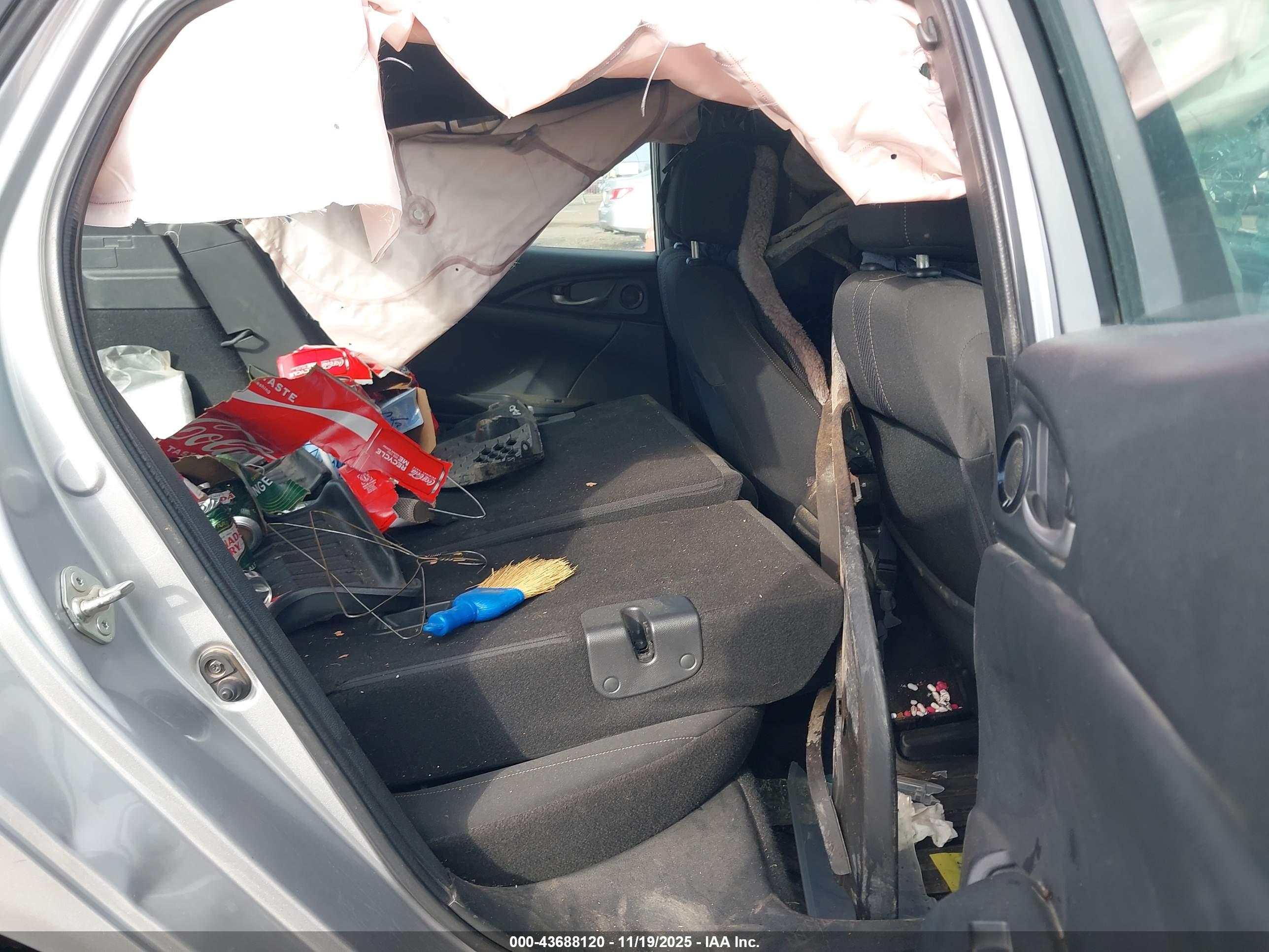 HONDA CIVIC image 8