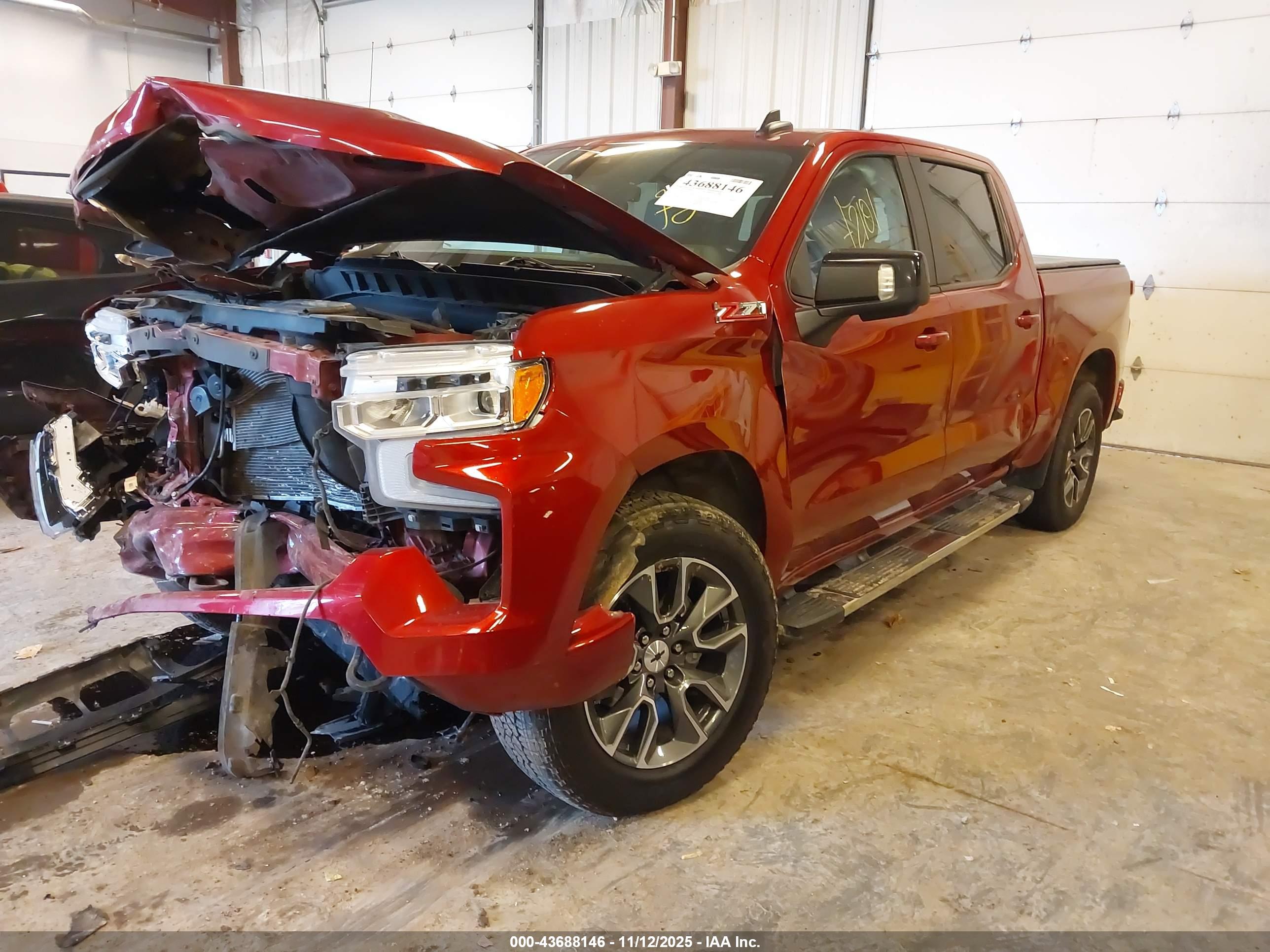 CHEVROLET SILVERADO image 2