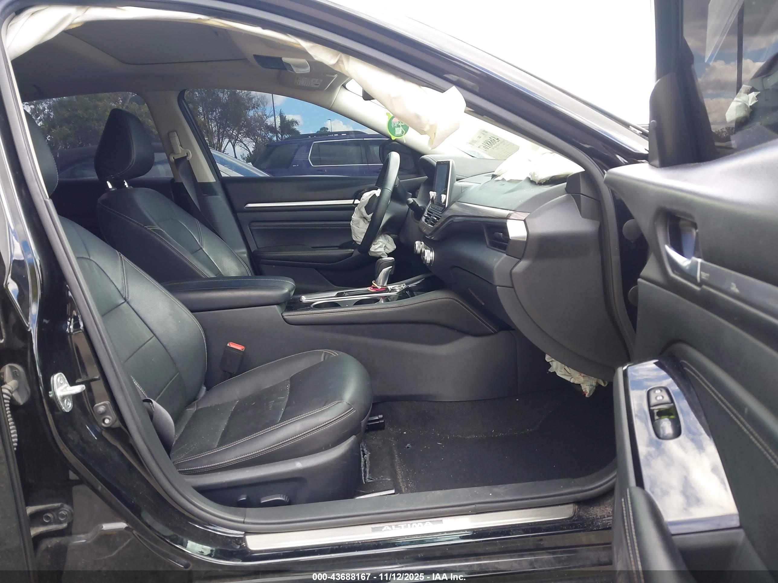 NISSAN ALTIMA image 5