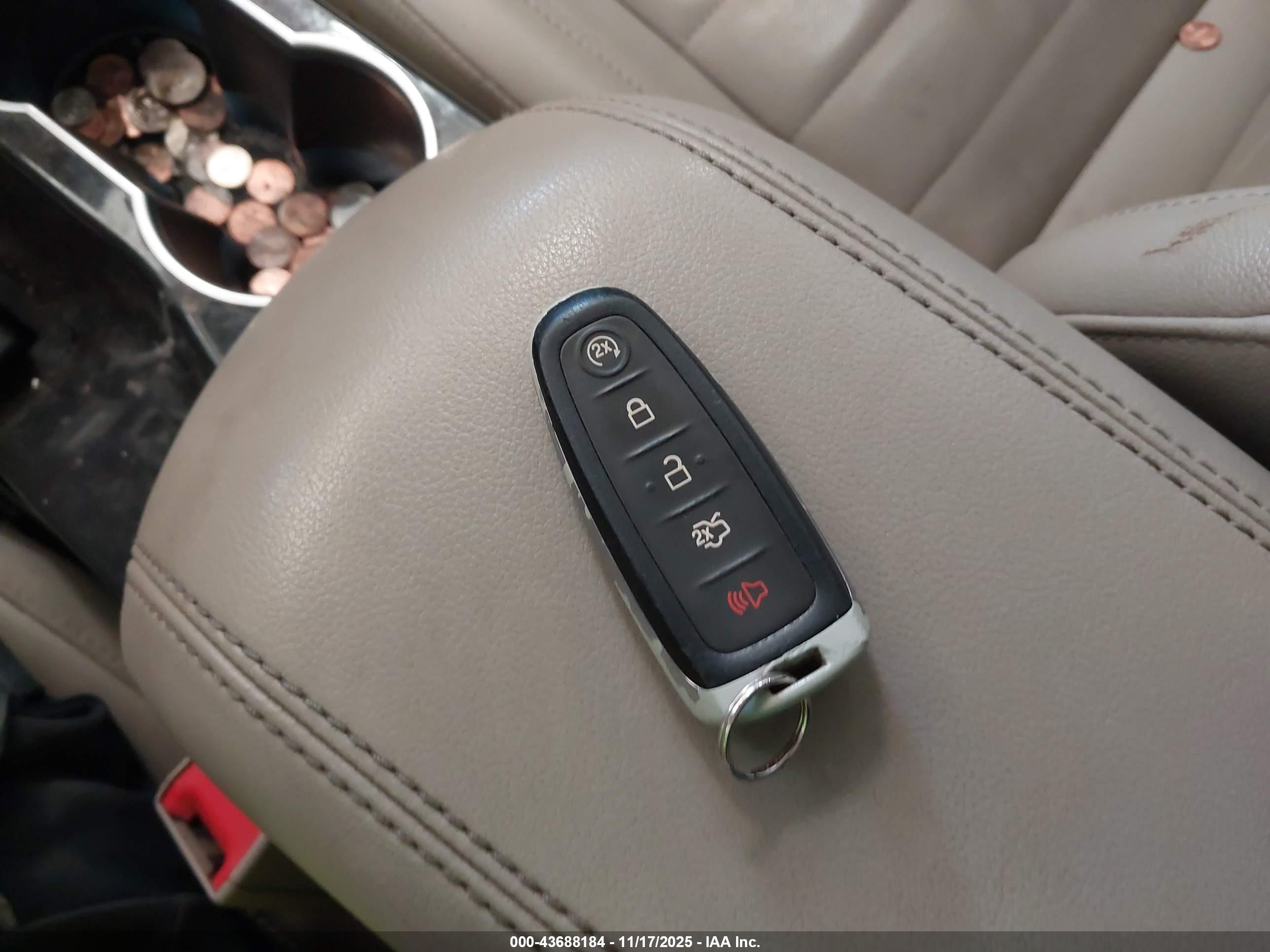 FORD ESCAPE image 11