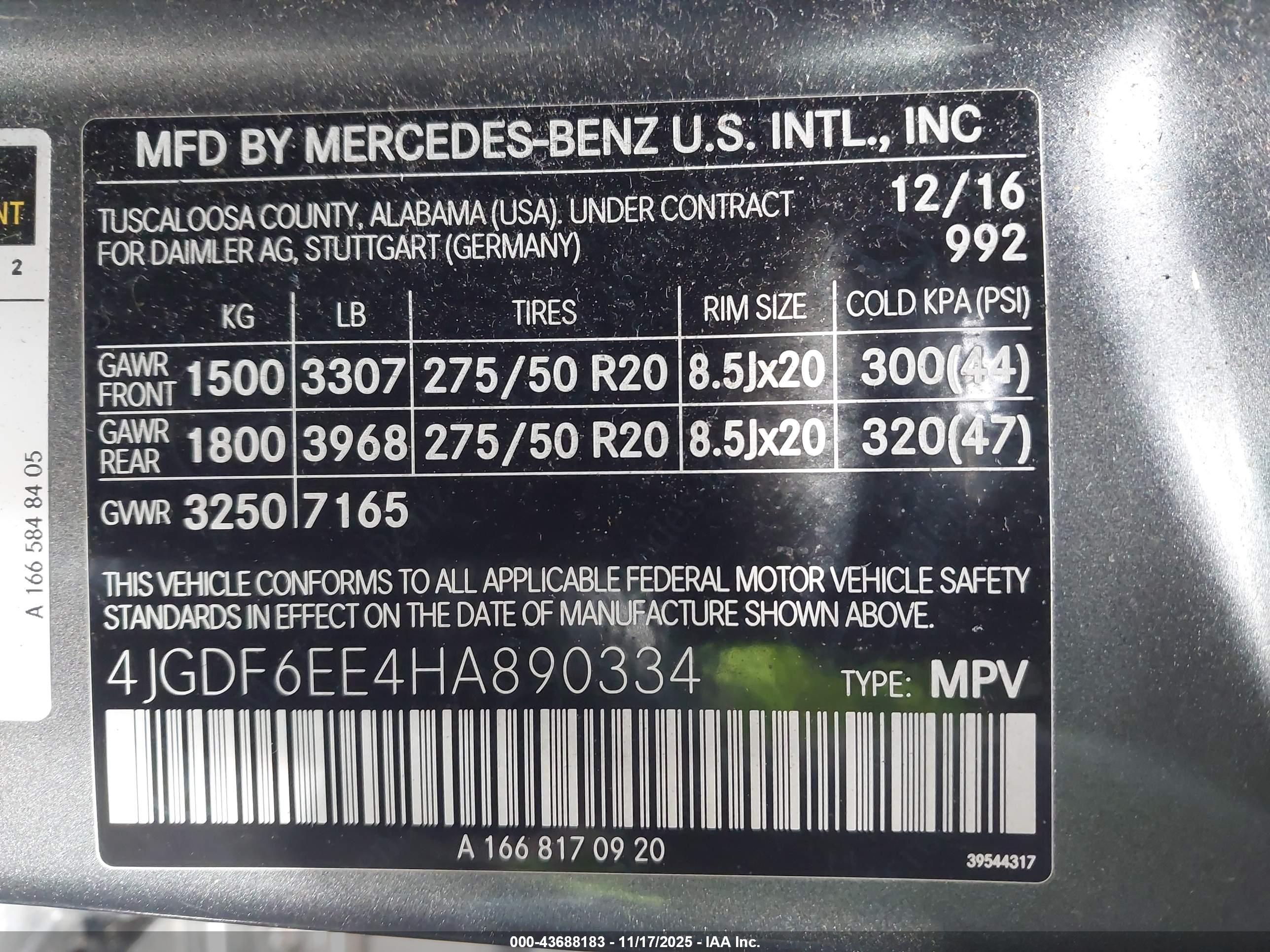 MERCEDES-BENZ GLS image 9