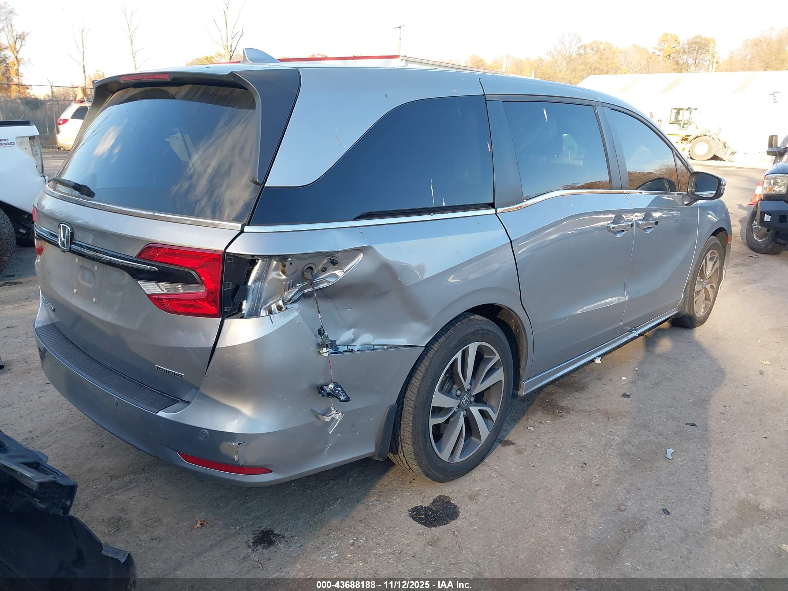 HONDA ODYSSEY image 4