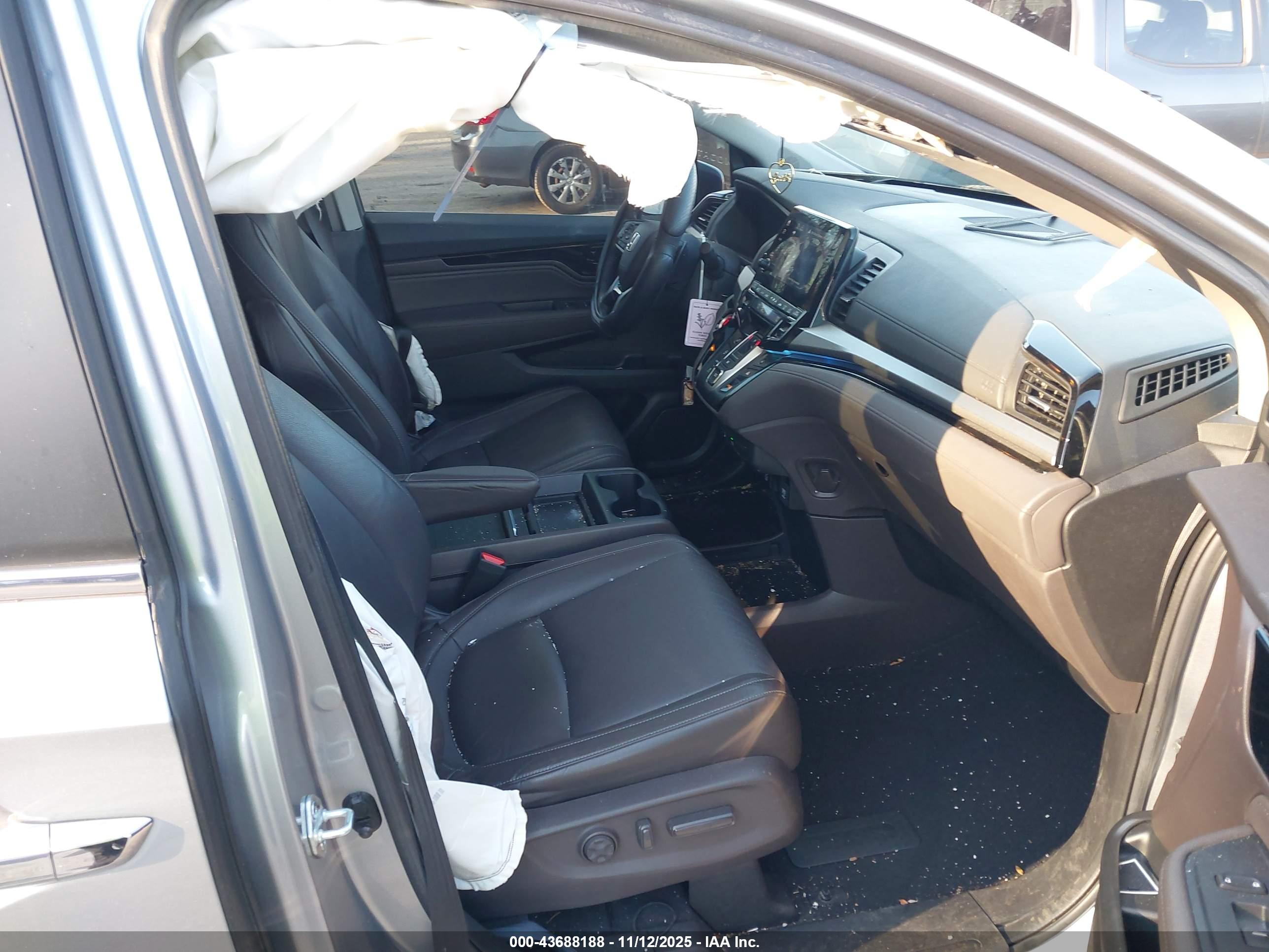 HONDA ODYSSEY image 5