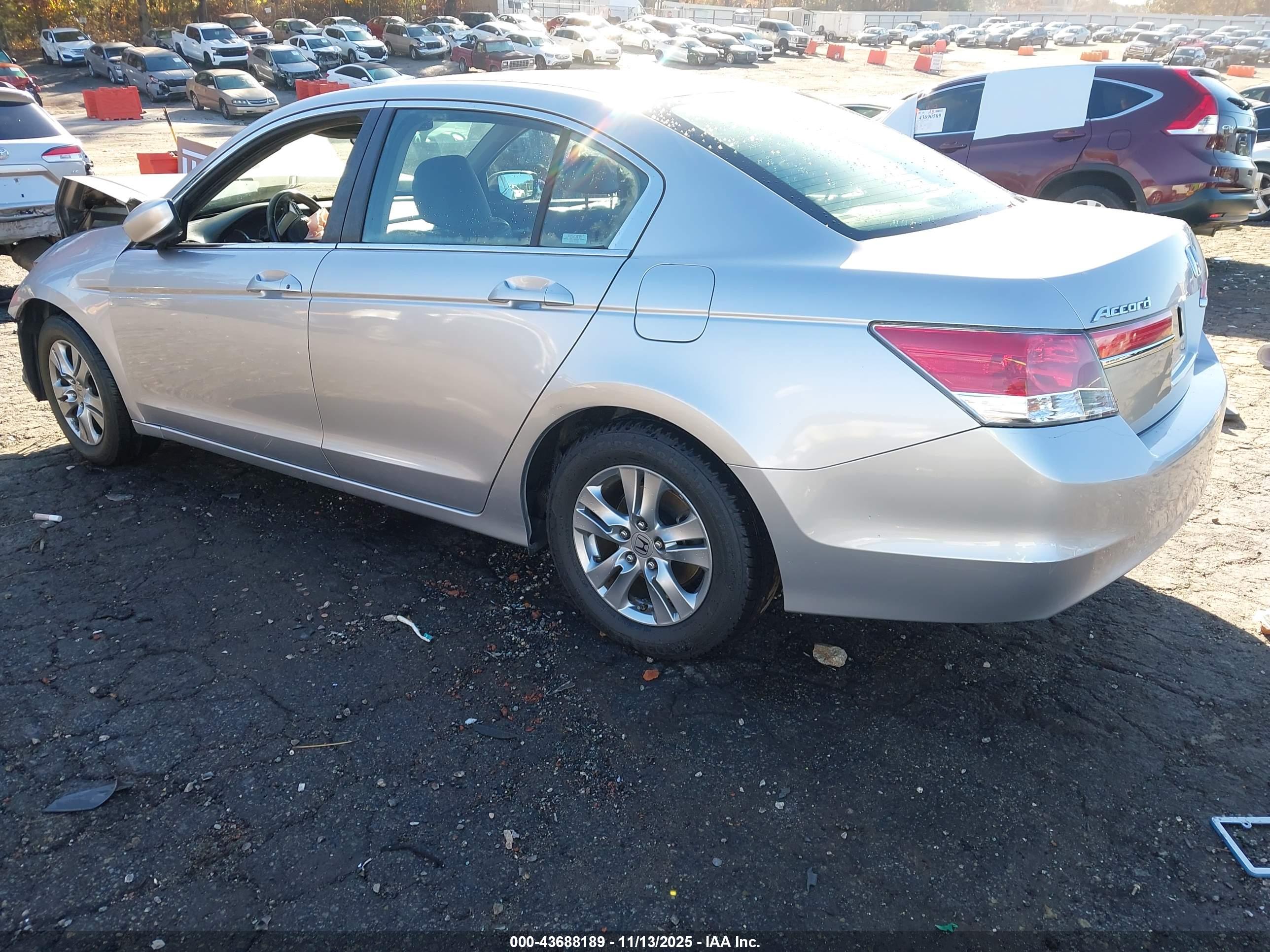 HONDA ACCORD image 3