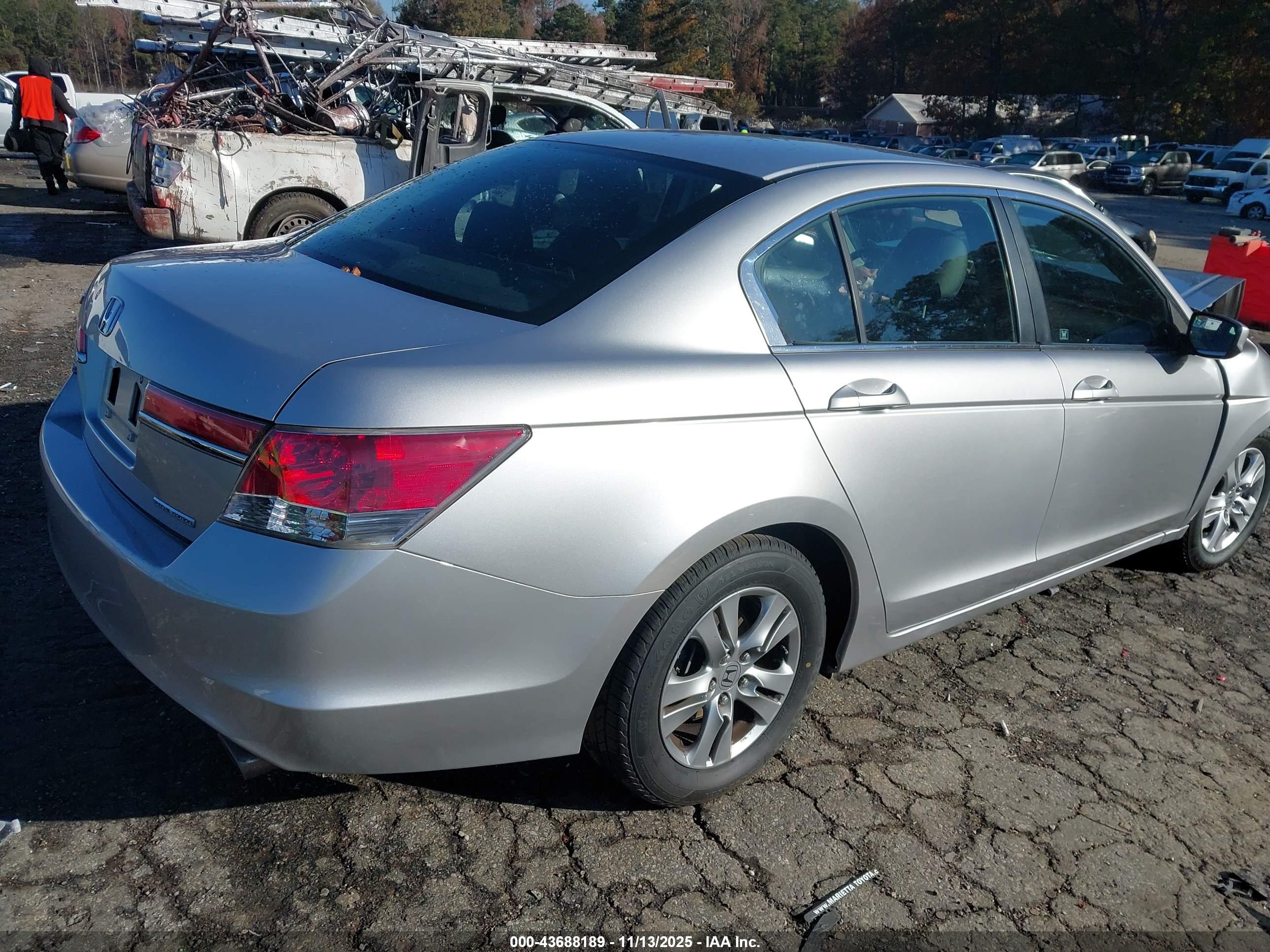HONDA ACCORD image 4