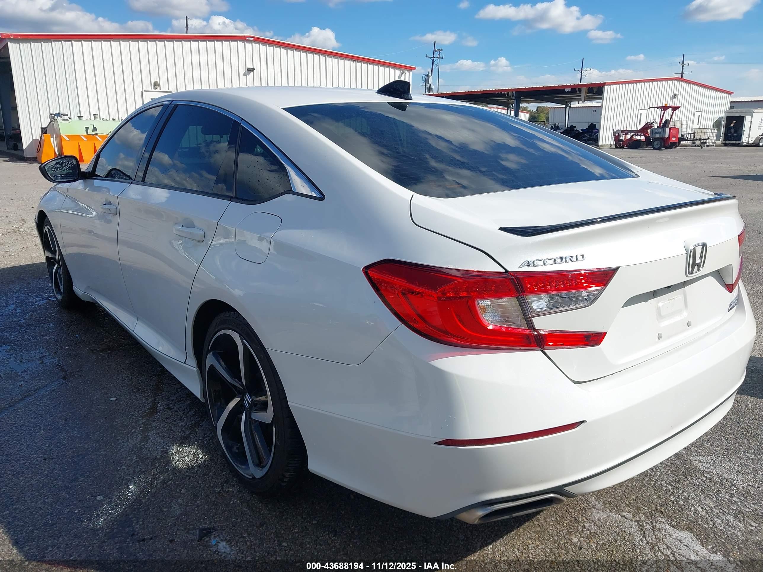 HONDA ACCORD image 3