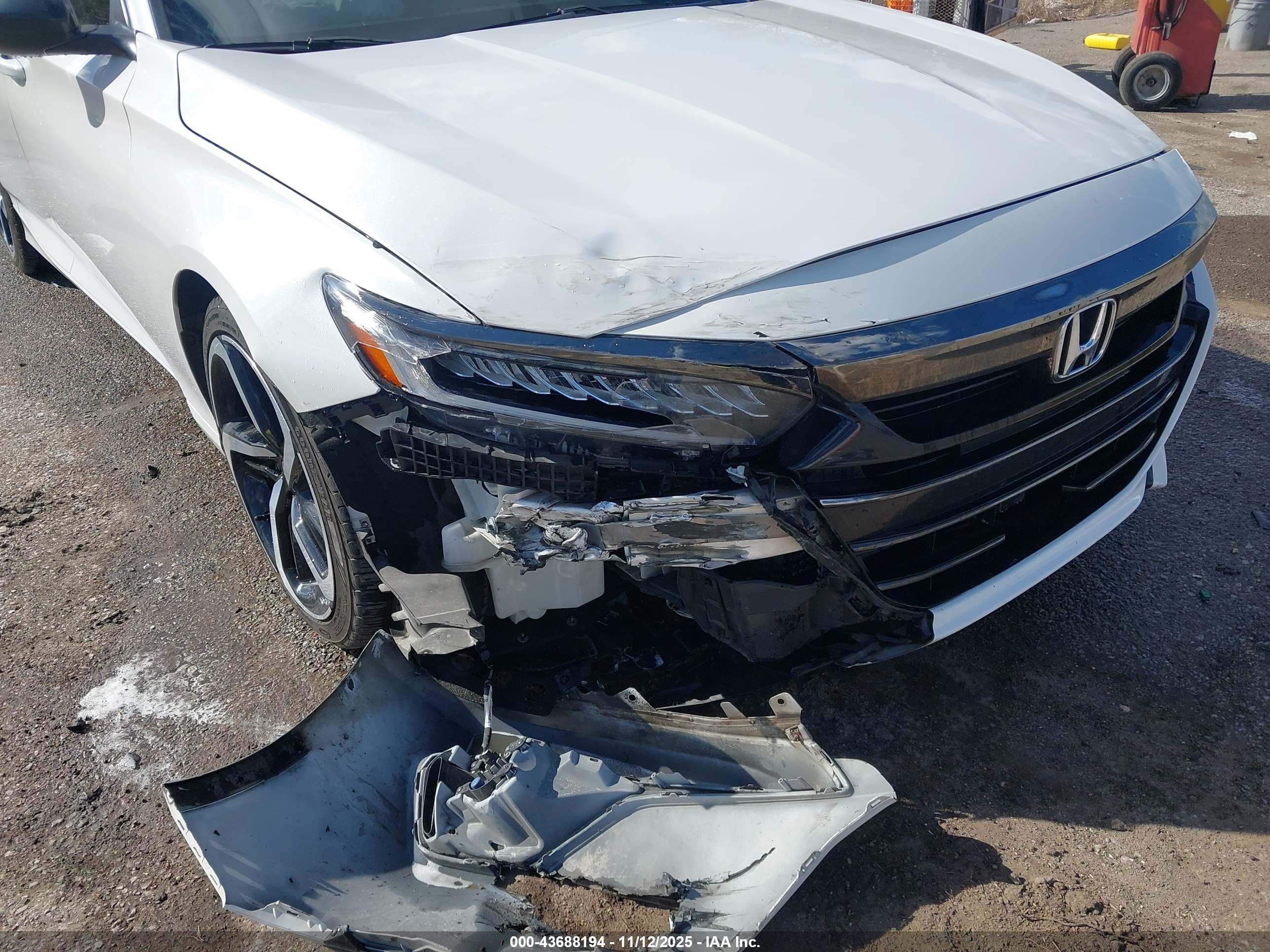 HONDA ACCORD image 6