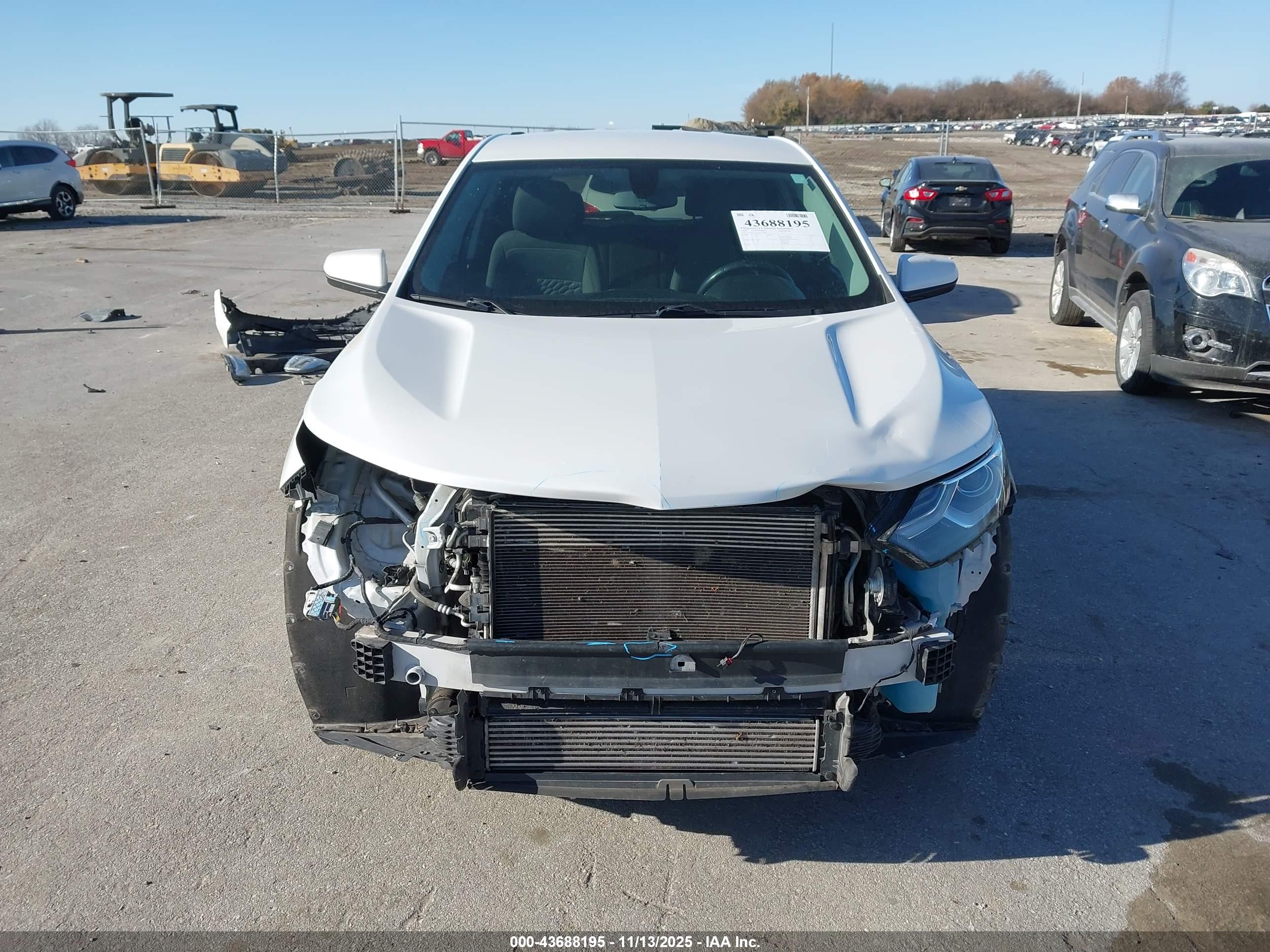 CHEVROLET EQUINOX image 6