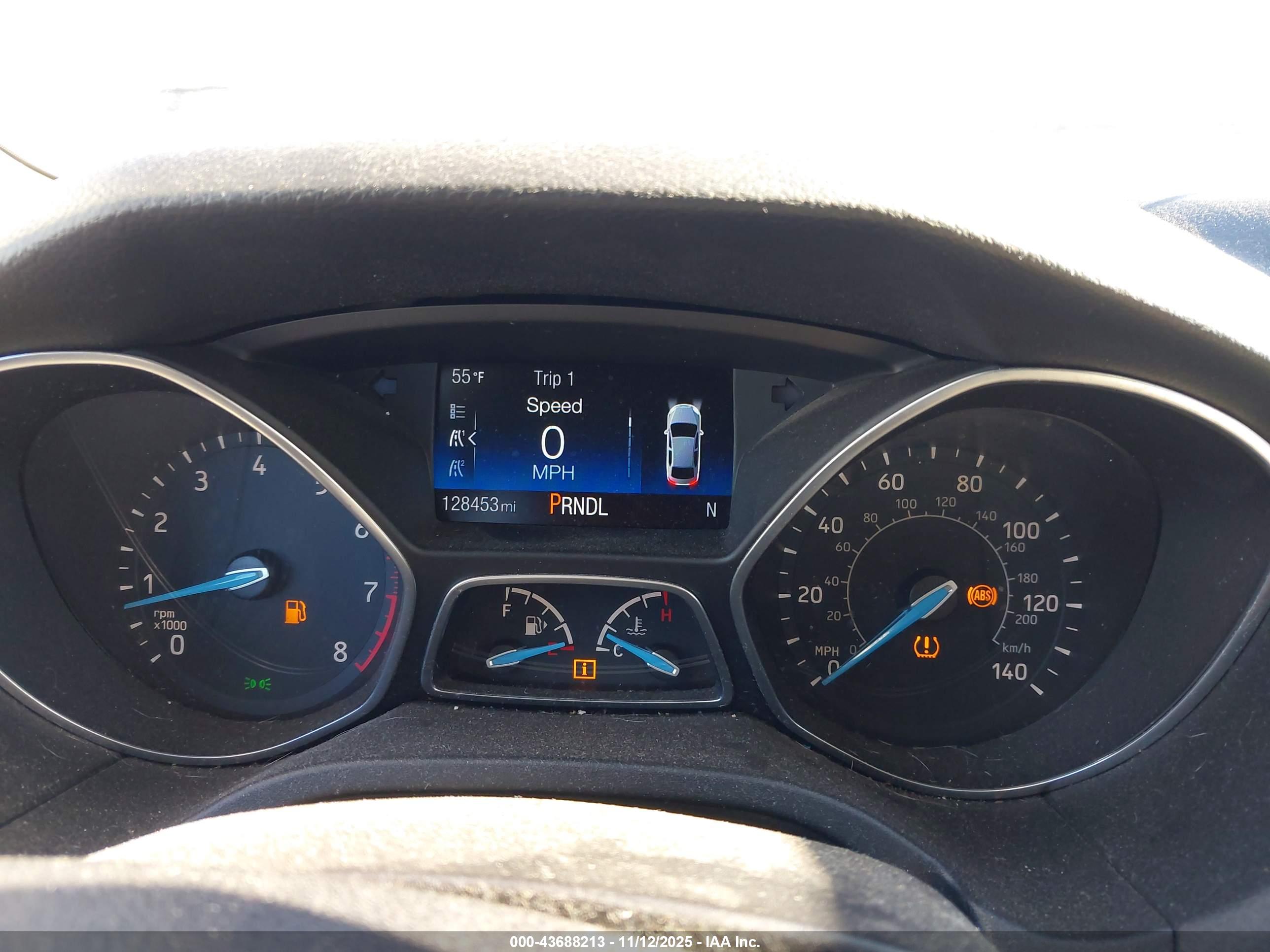 FORD FOCUS image 7