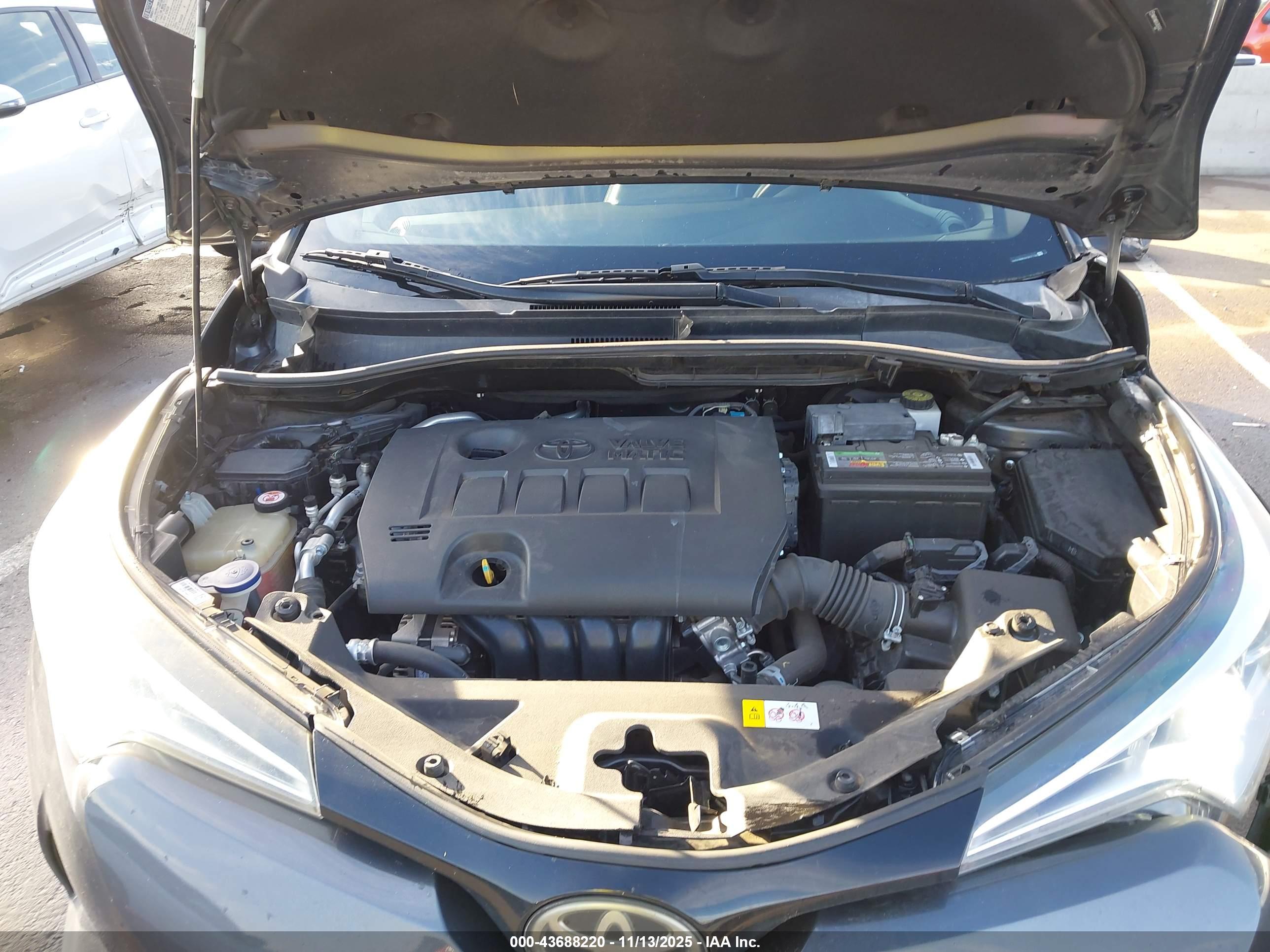 TOYOTA C-HR image 10