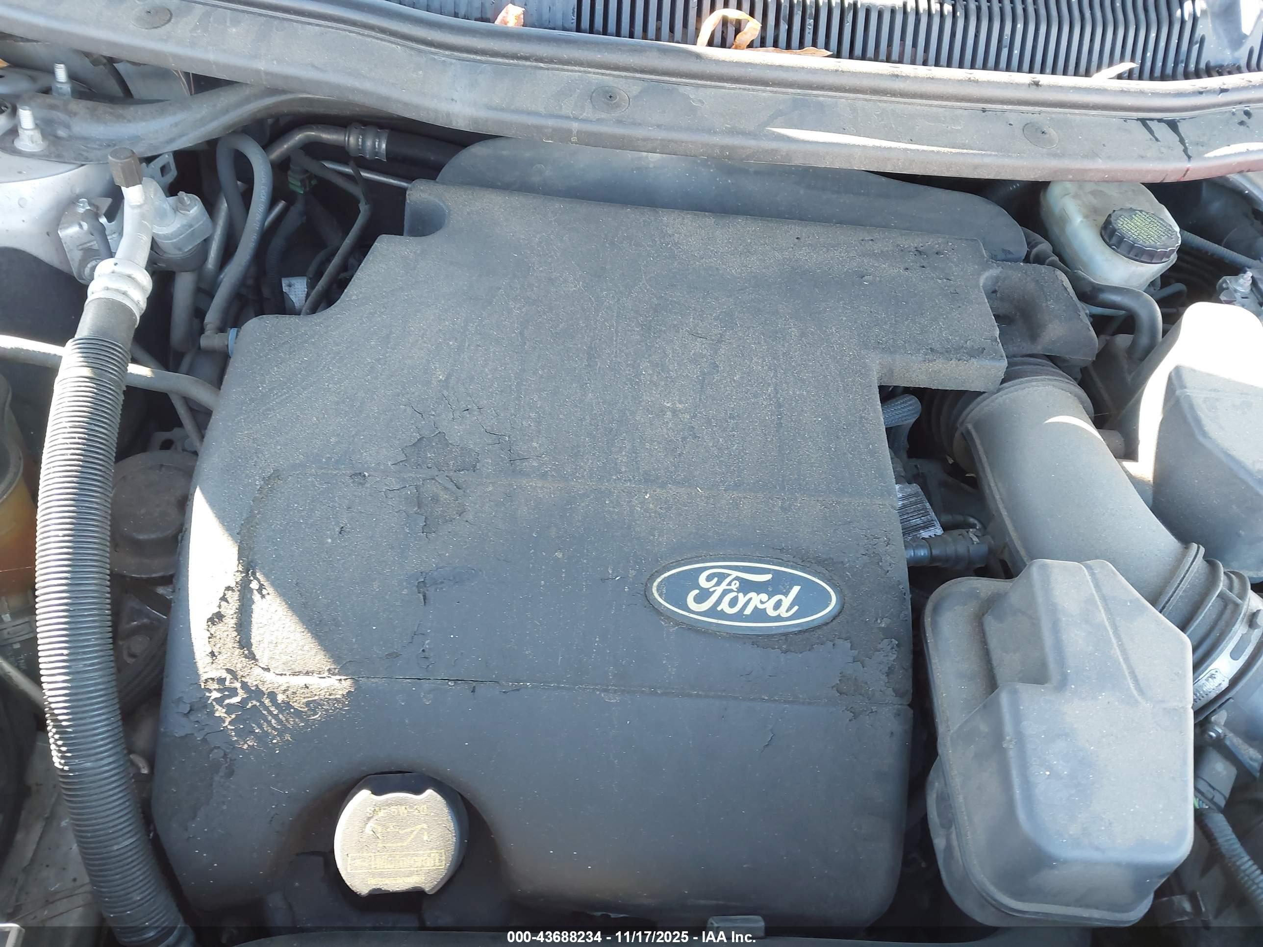 FORD EXPLORER image 10