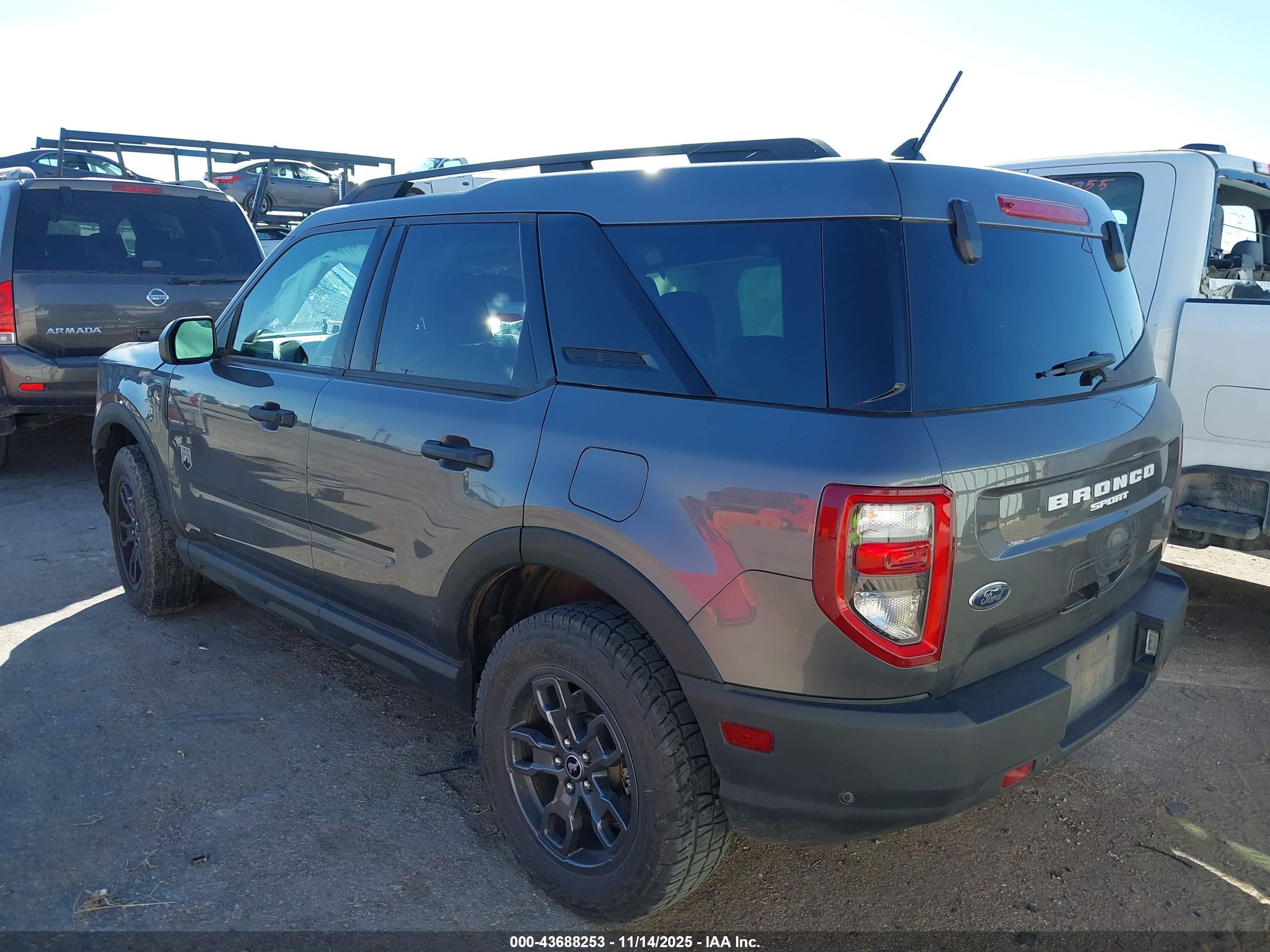 FORD BRONCO image 3