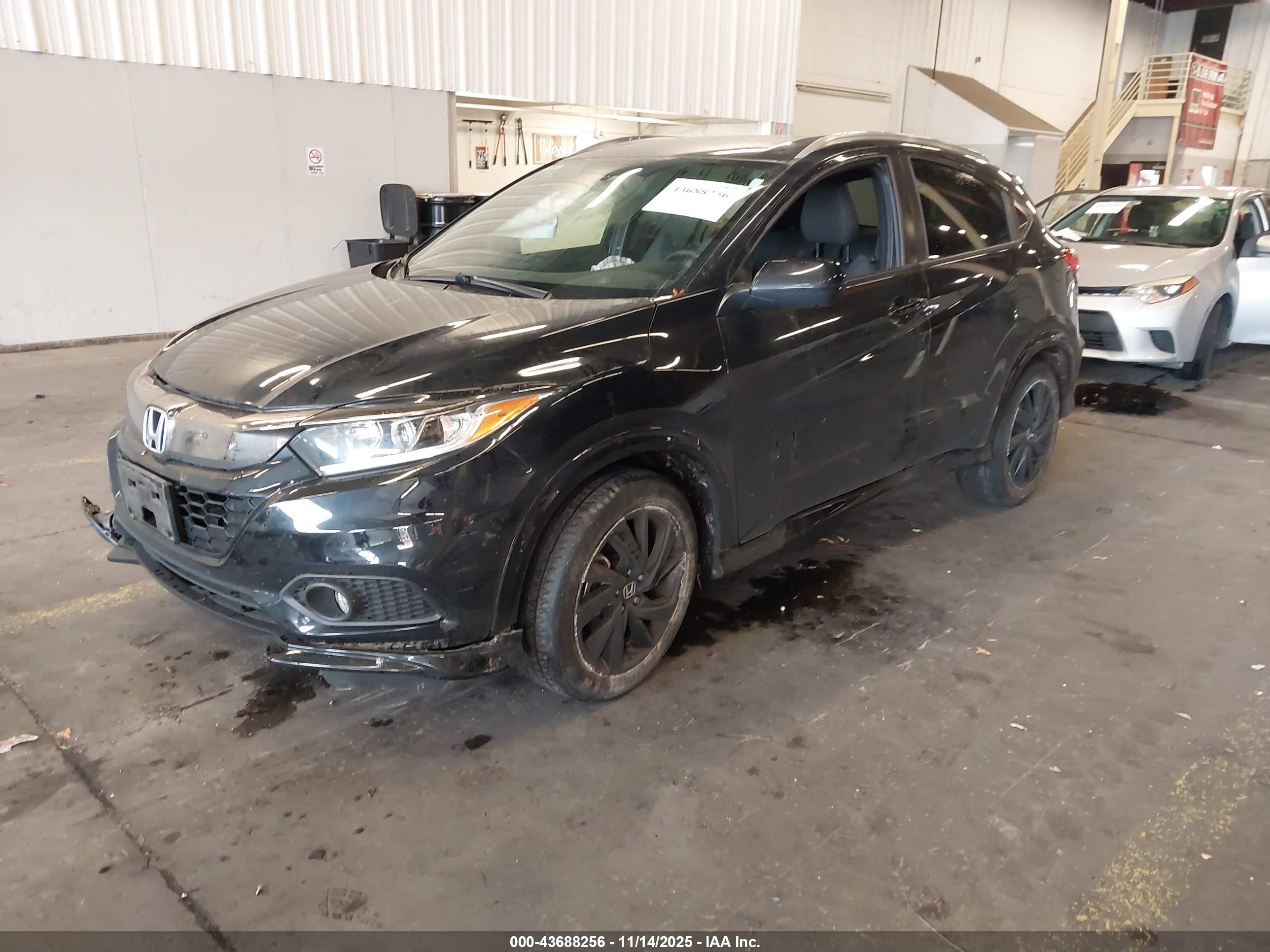 HONDA HR-V image 2