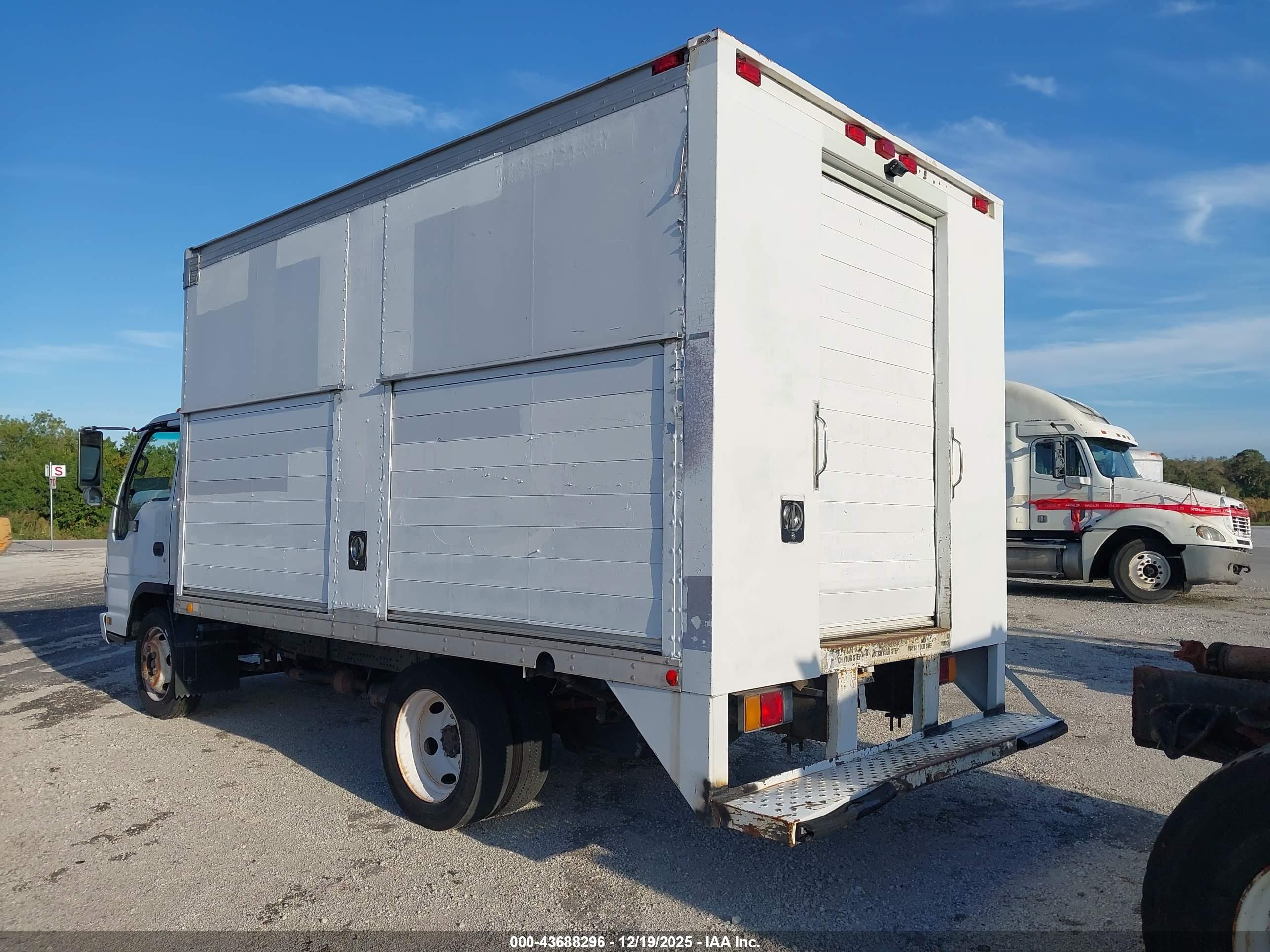 GMC W4S042 image 3