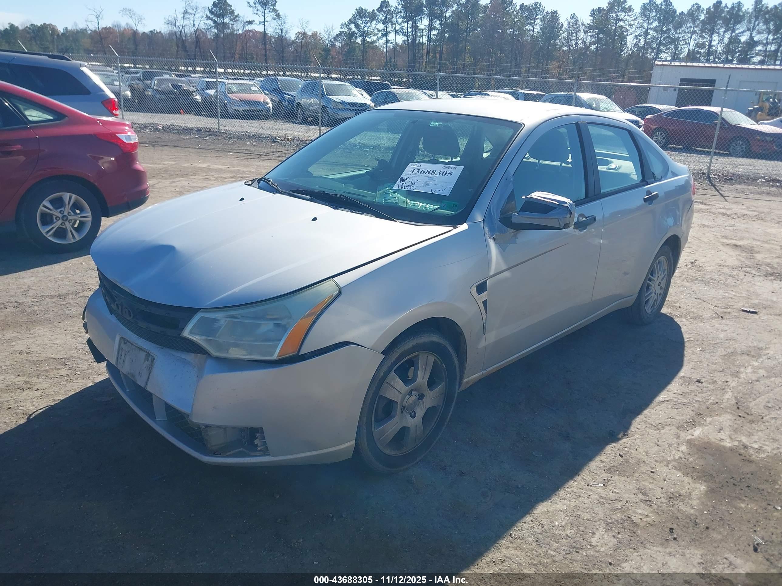 FORD FOCUS image 2