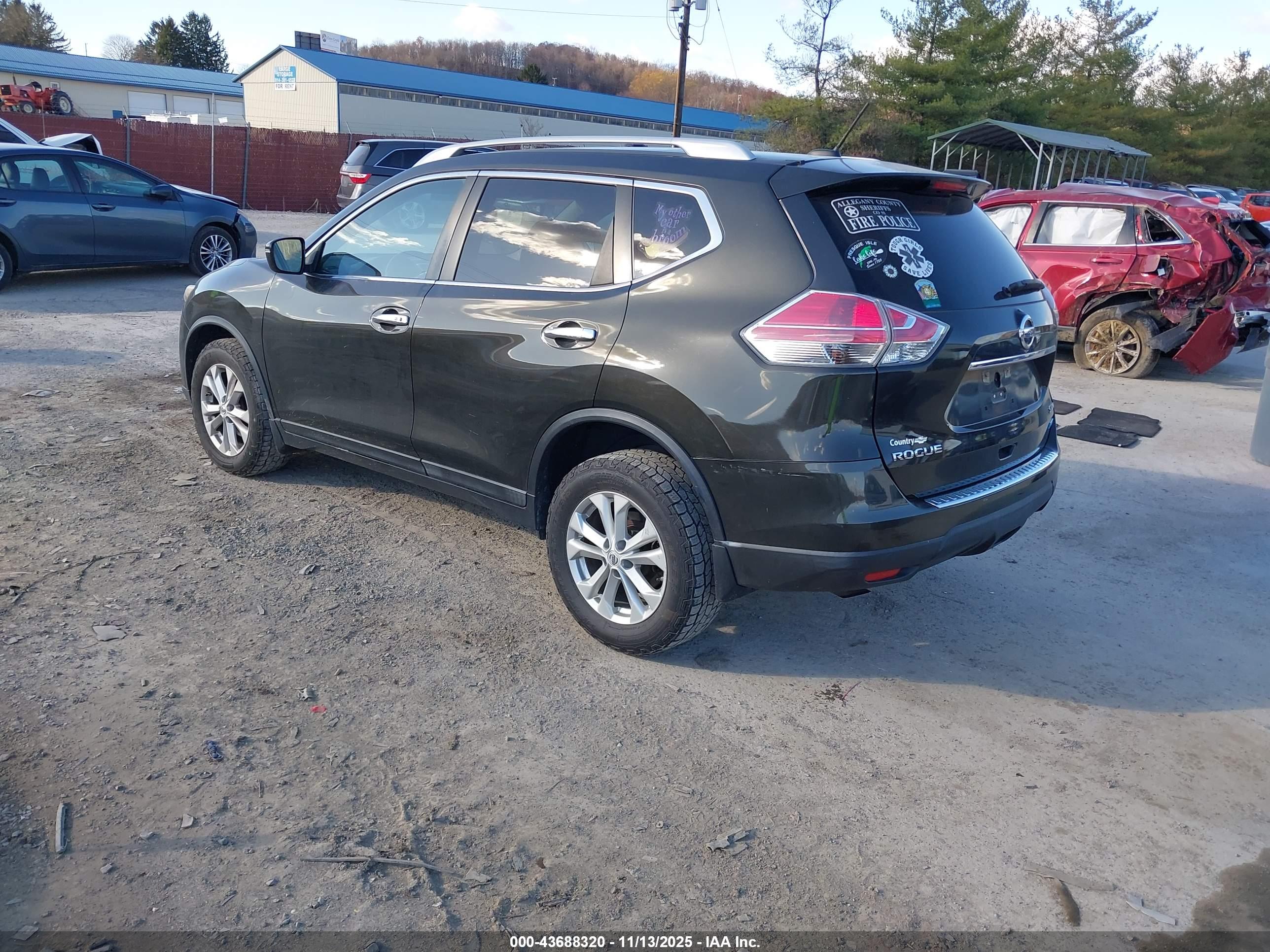 NISSAN ROGUE image 3