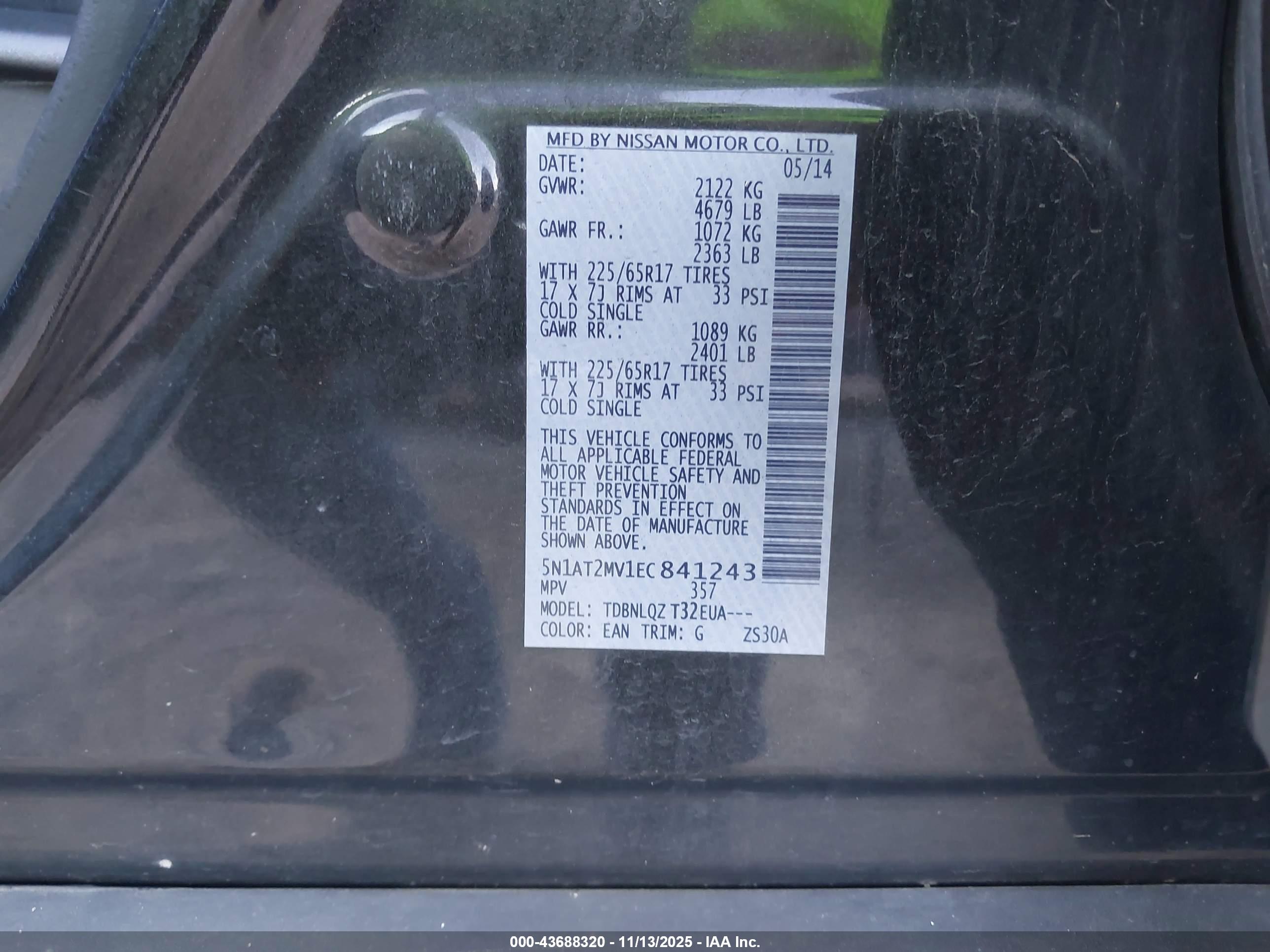 NISSAN ROGUE image 9
