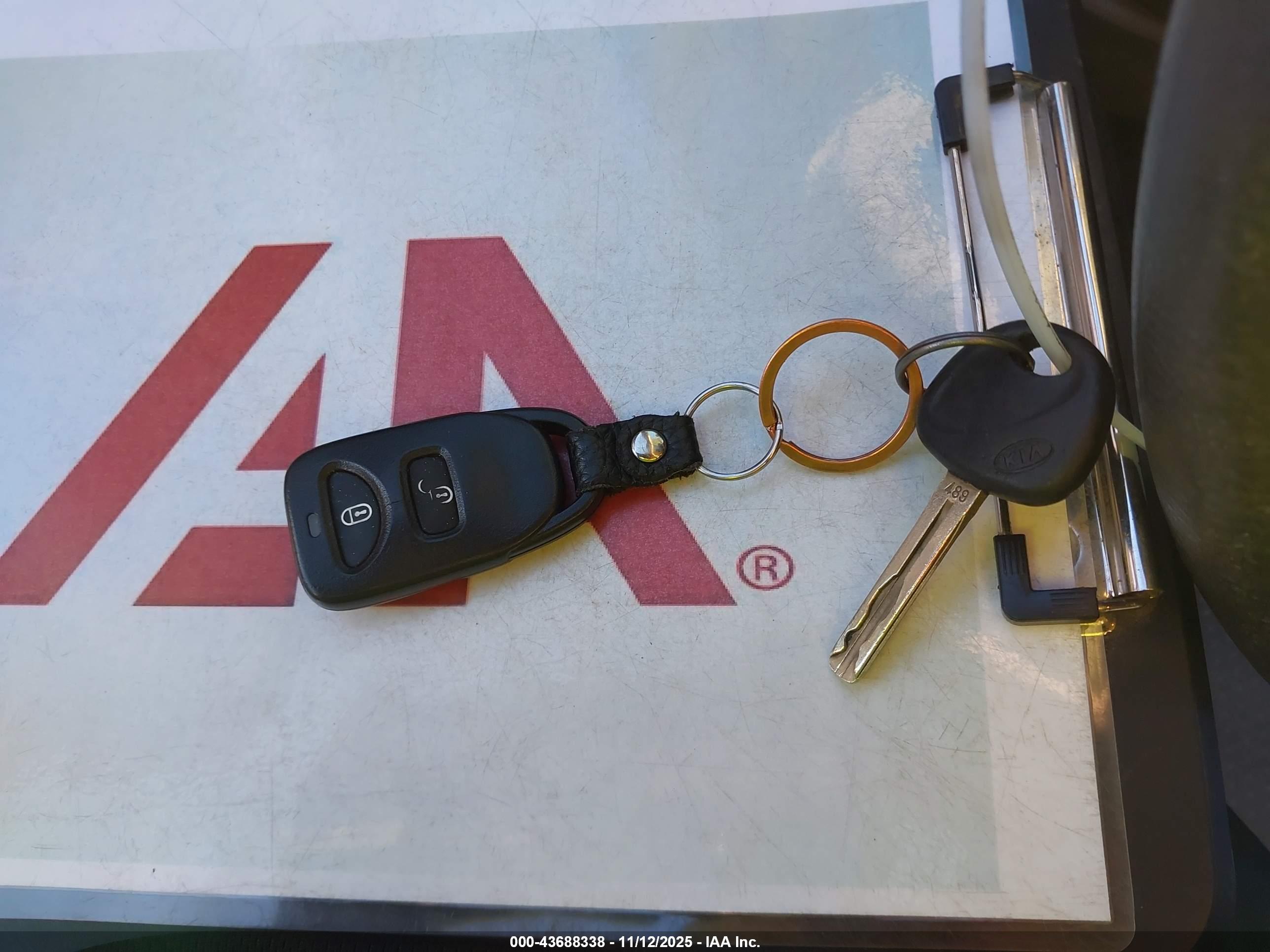 KIA SORENTO image 11