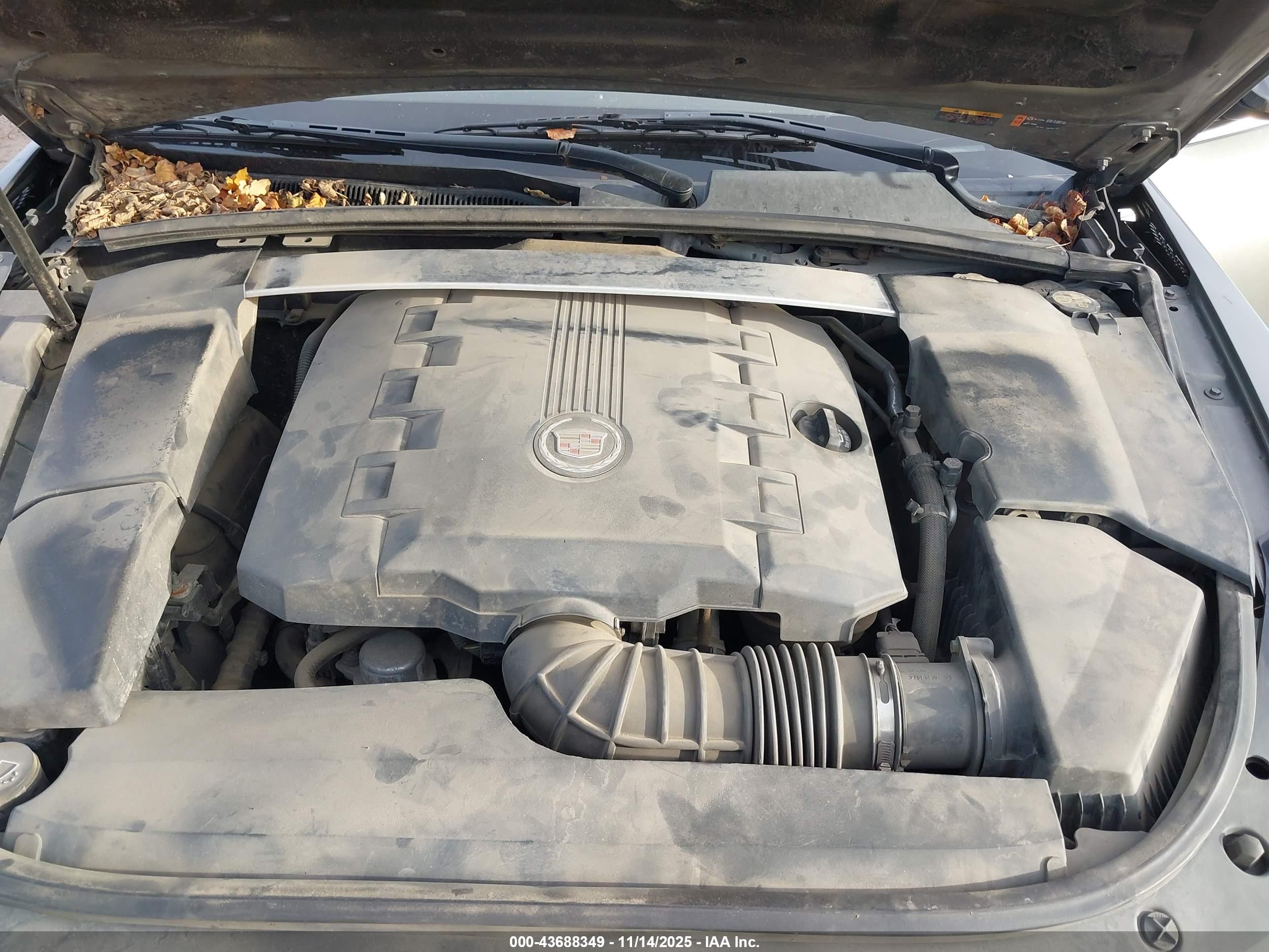 CADILLAC CTS image 10