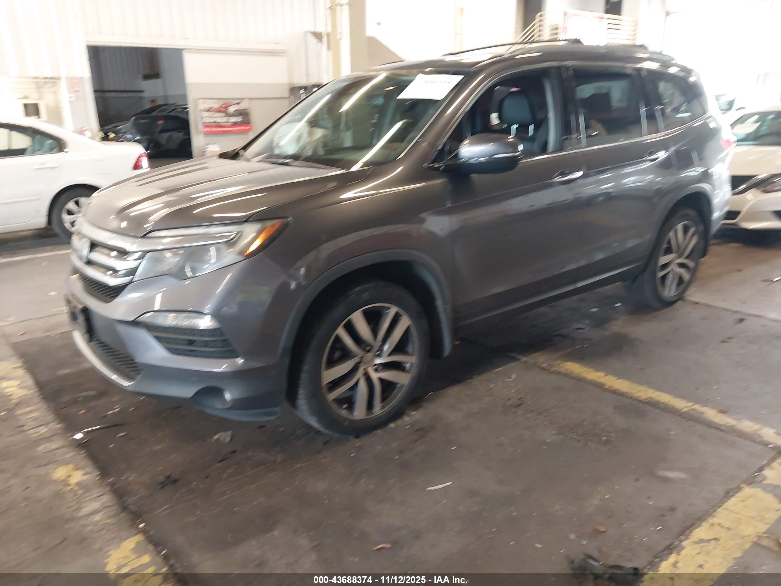 HONDA PILOT image 2