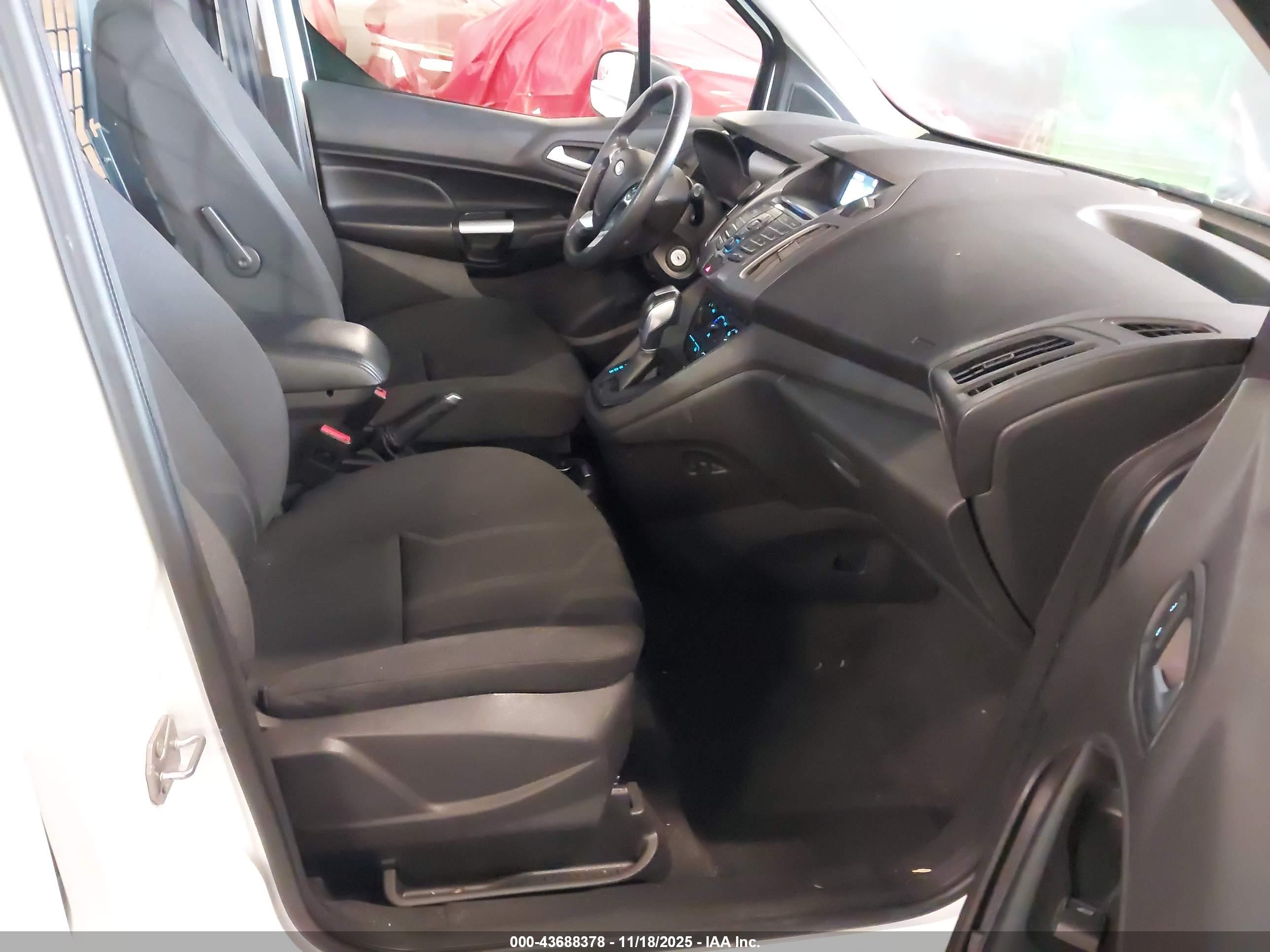 FORD TRANSIT image 5