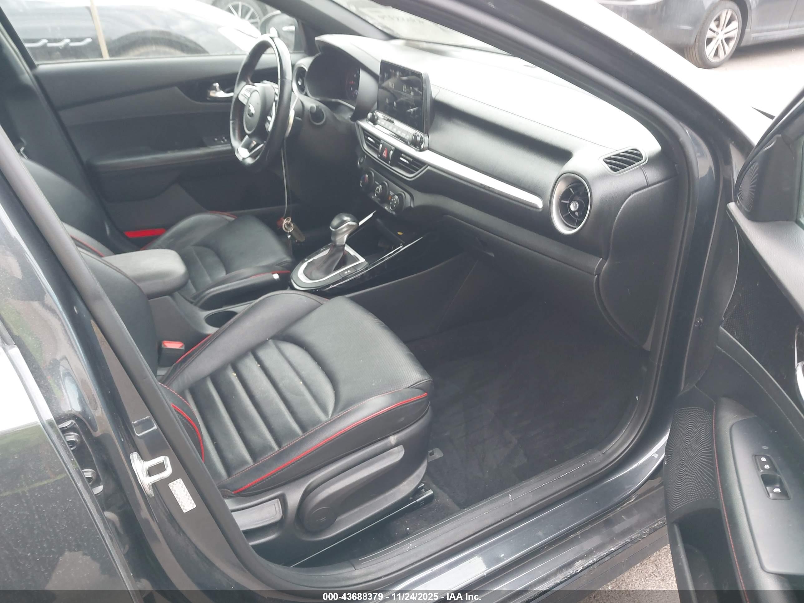 KIA FORTE image 5