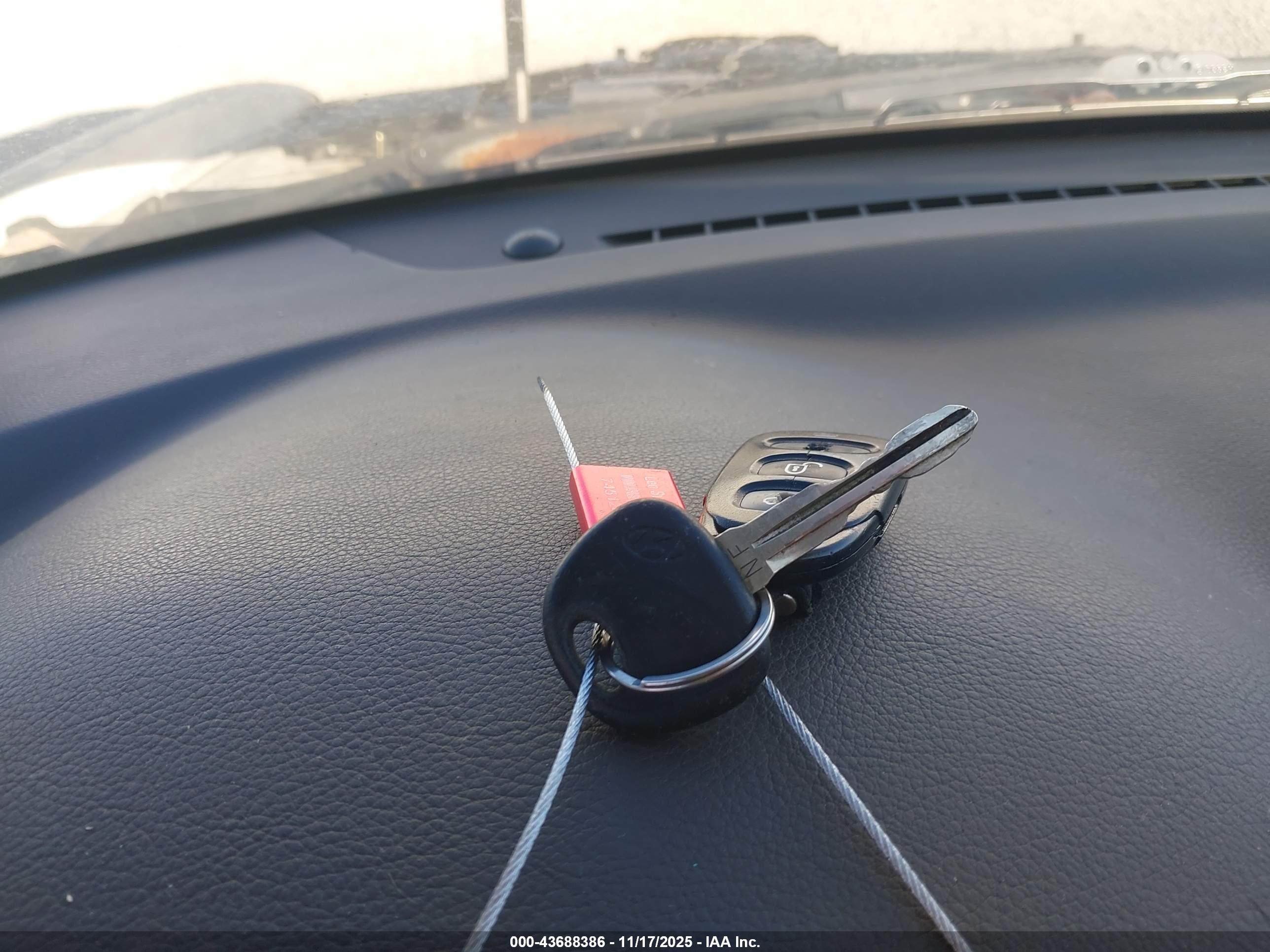 HYUNDAI SONATA image 11
