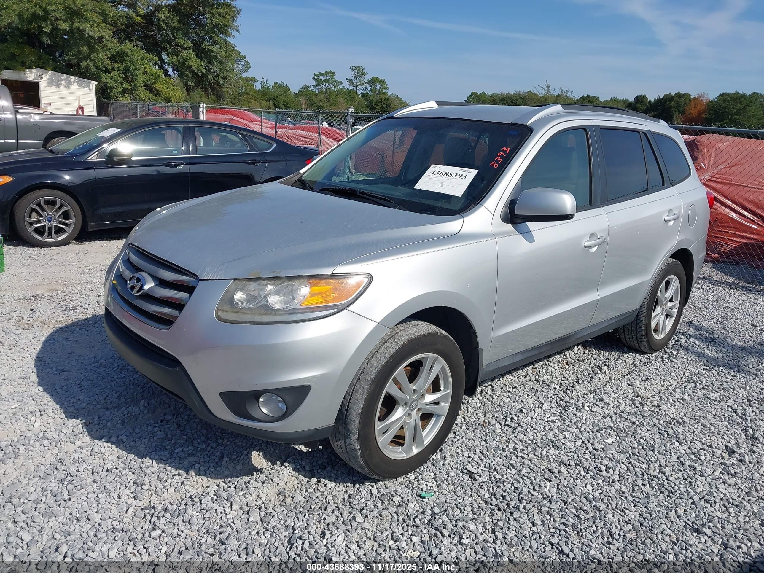 HYUNDAI SANTA image 2