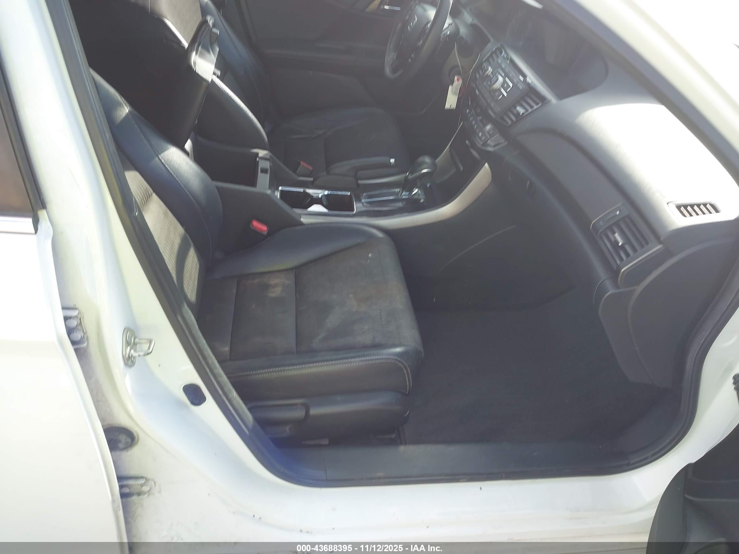 HONDA ACCORD image 5